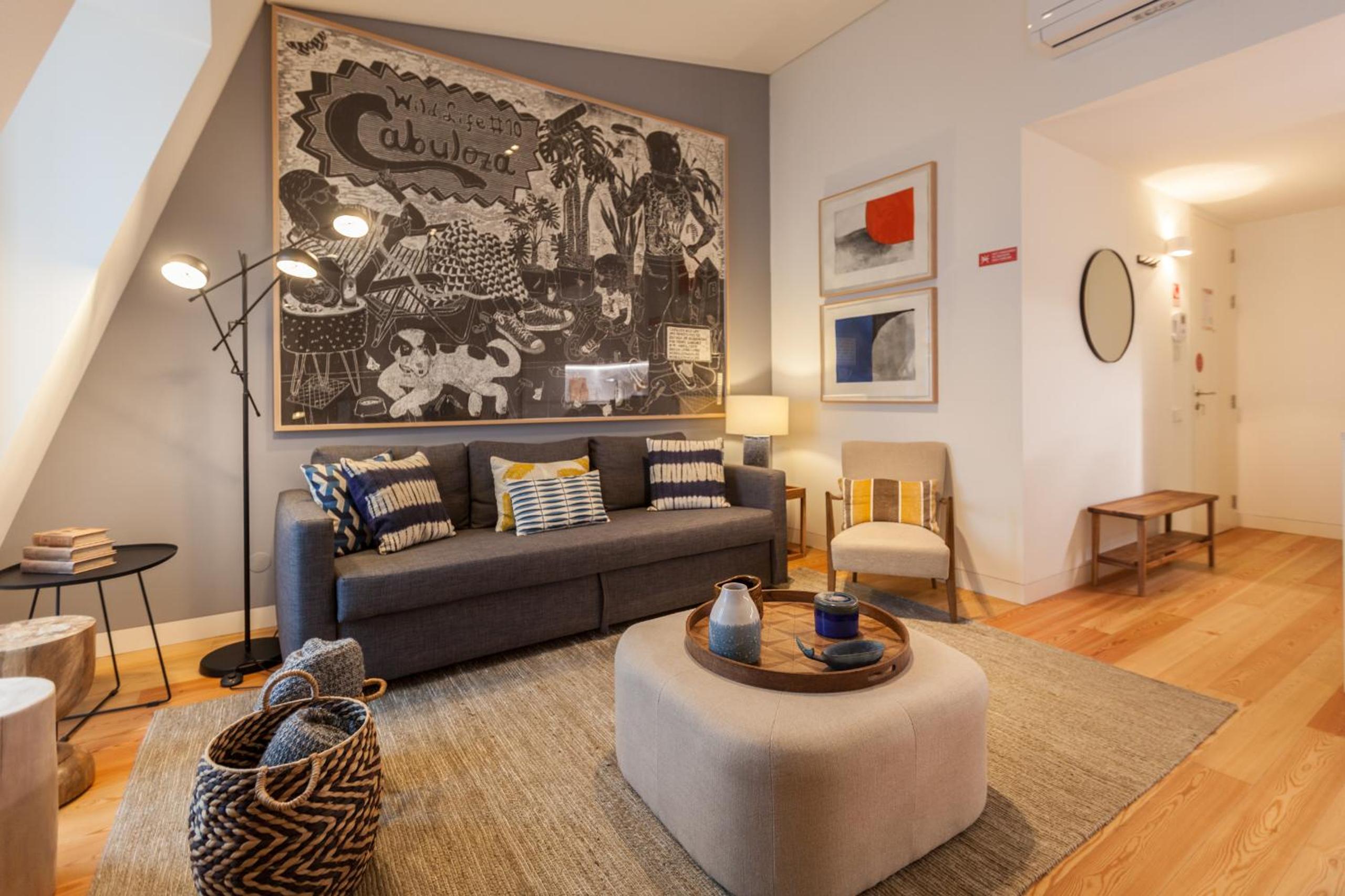 FLH Chiado Stylish Flat