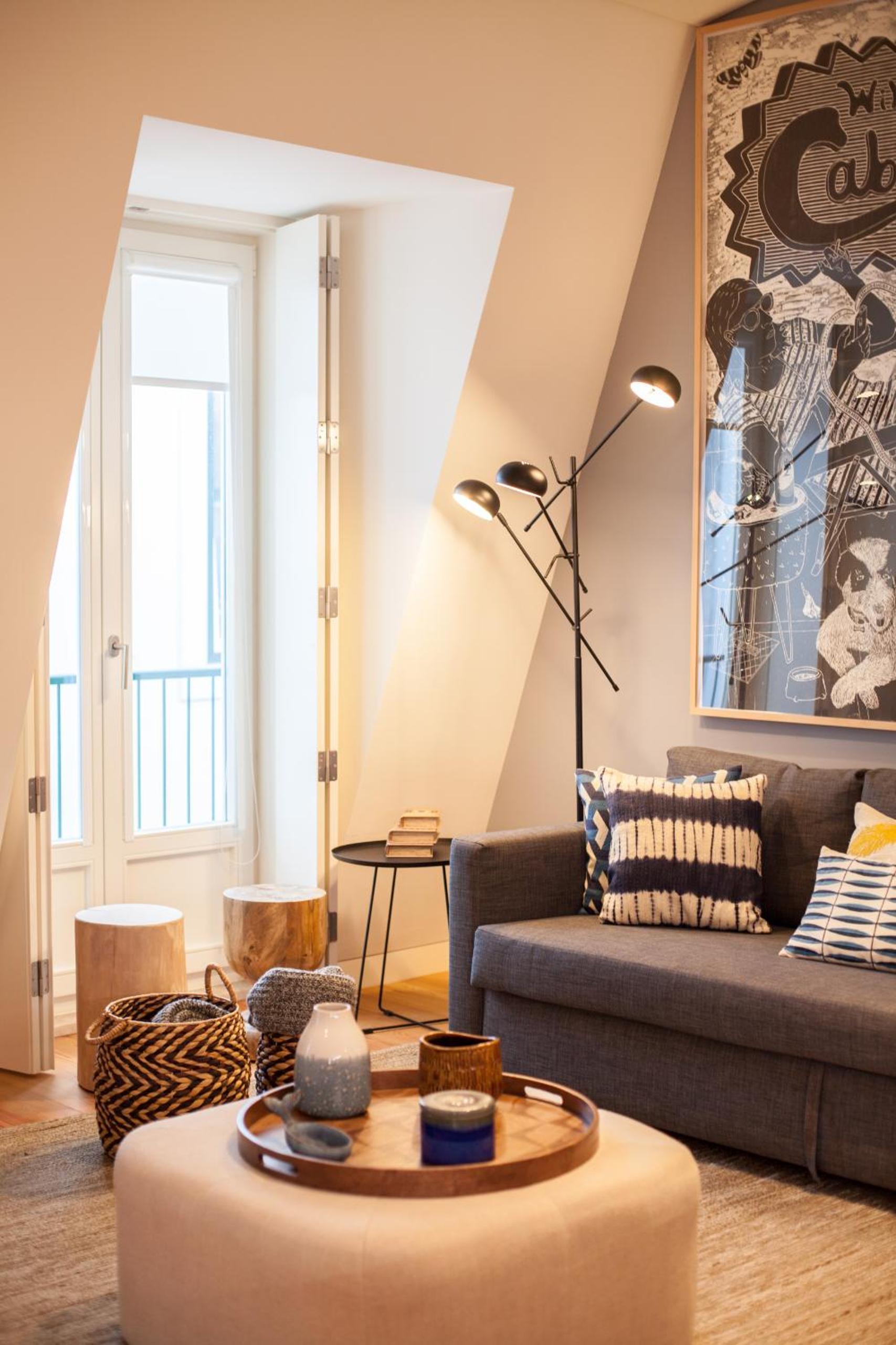FLH Chiado Stylish Flat