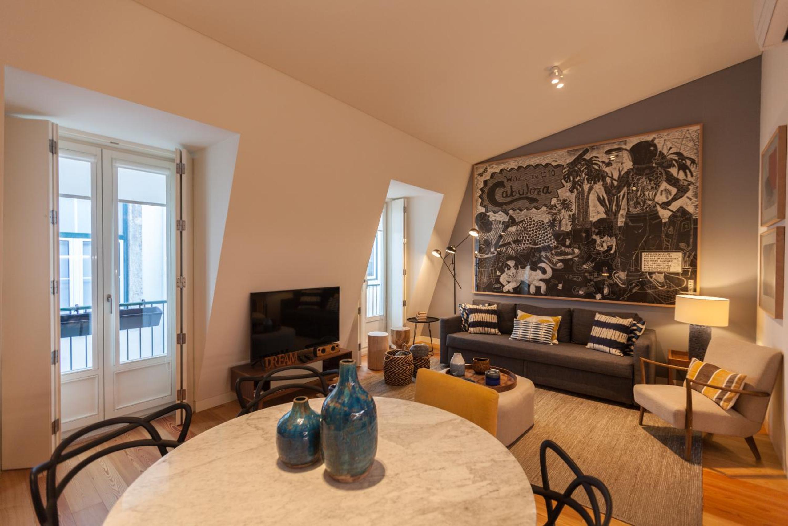 FLH Chiado Stylish Flat