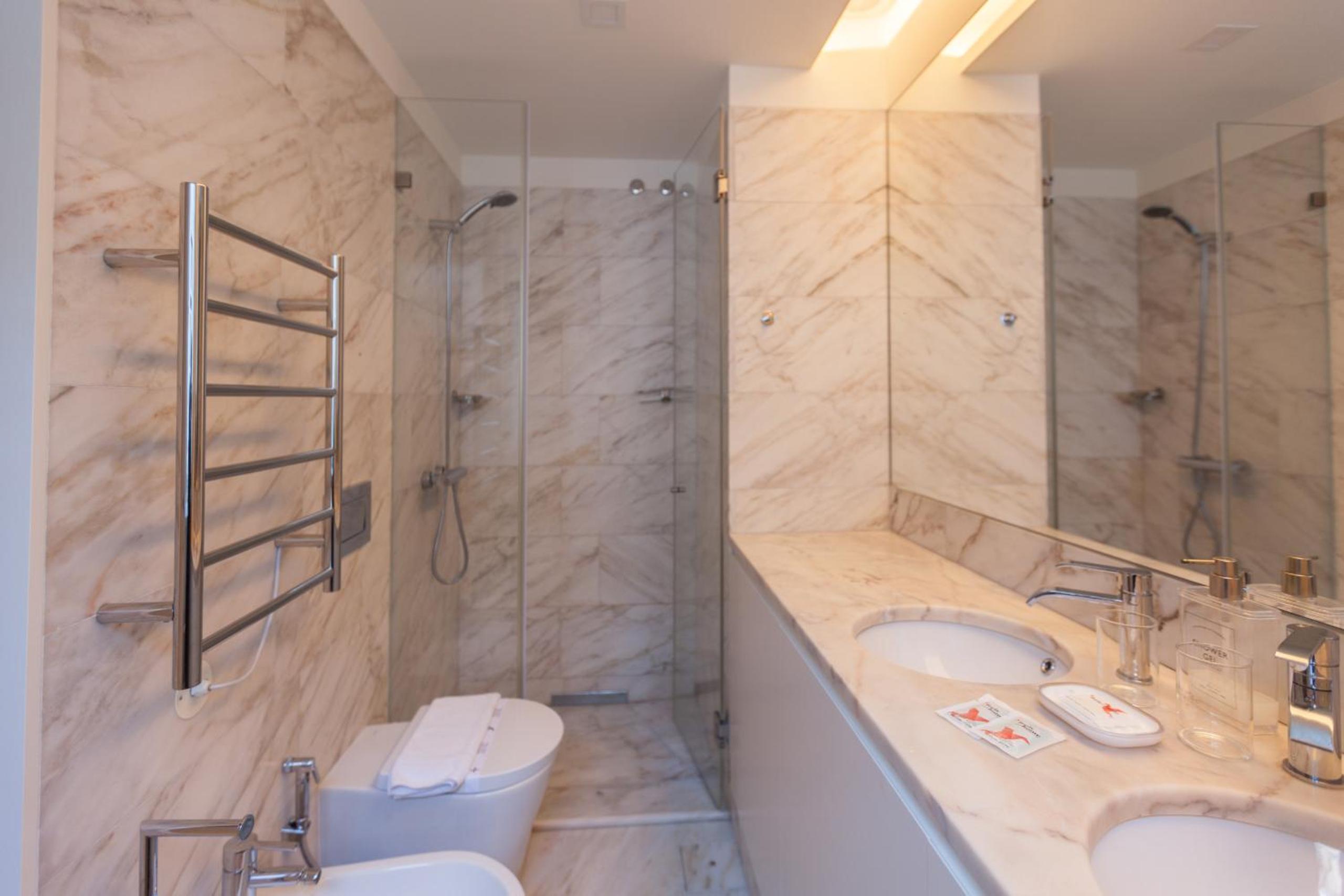 FLH Chiado Stylish Flat photo 3