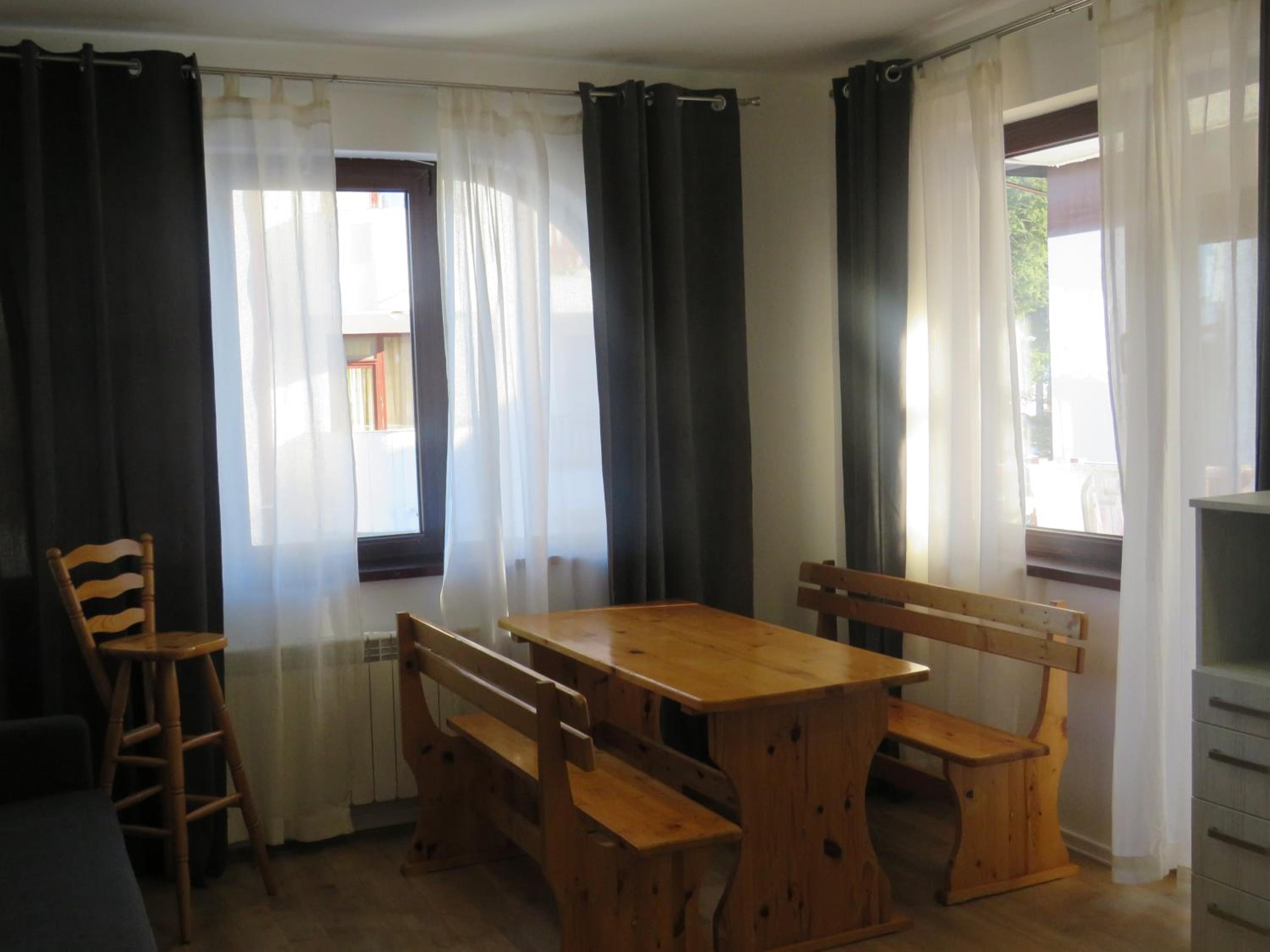 Flora Clover One Bedroom Apartment nr. 18