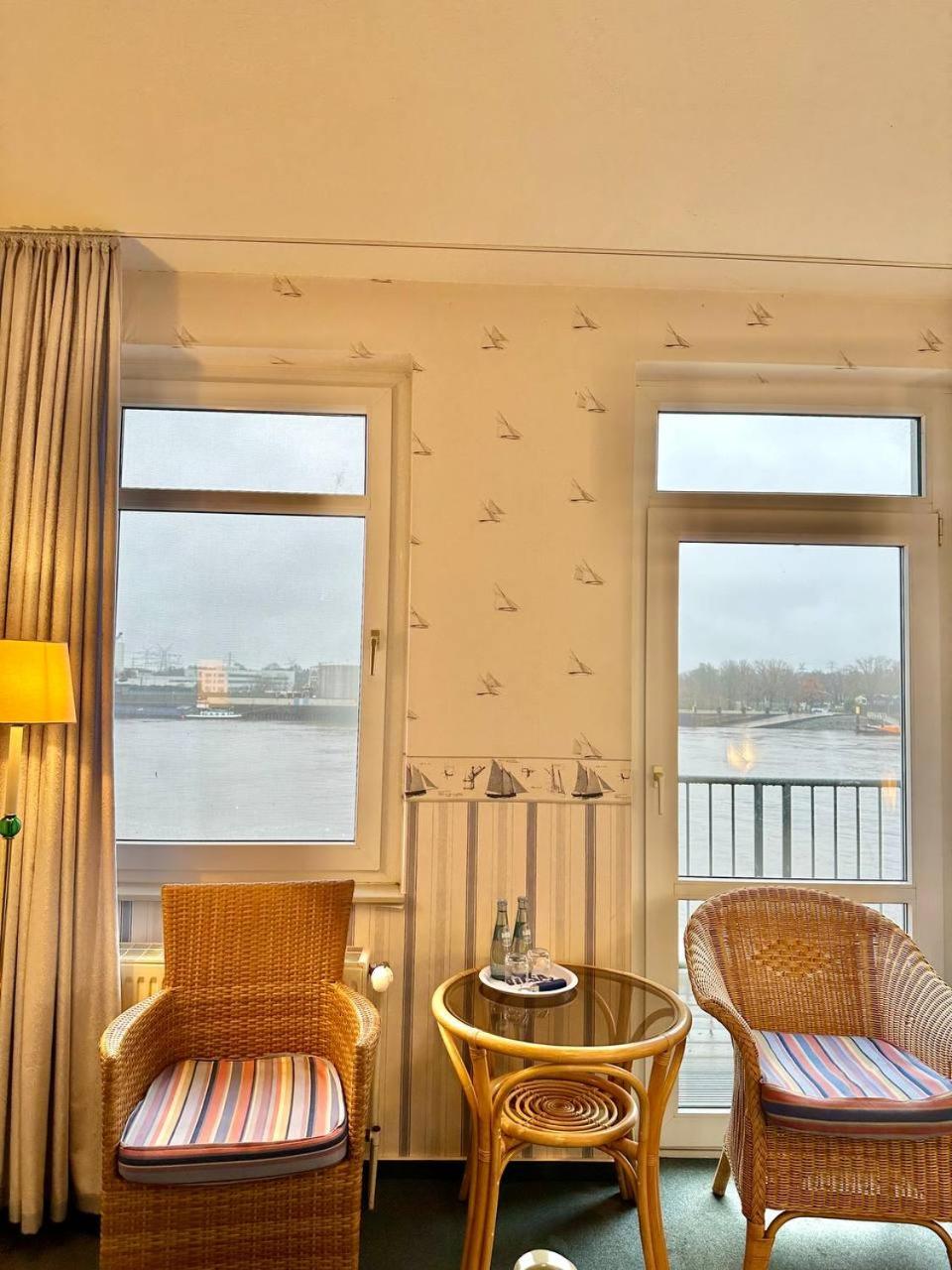 Gästehaus Weserblick am Weser-Sandstrand
