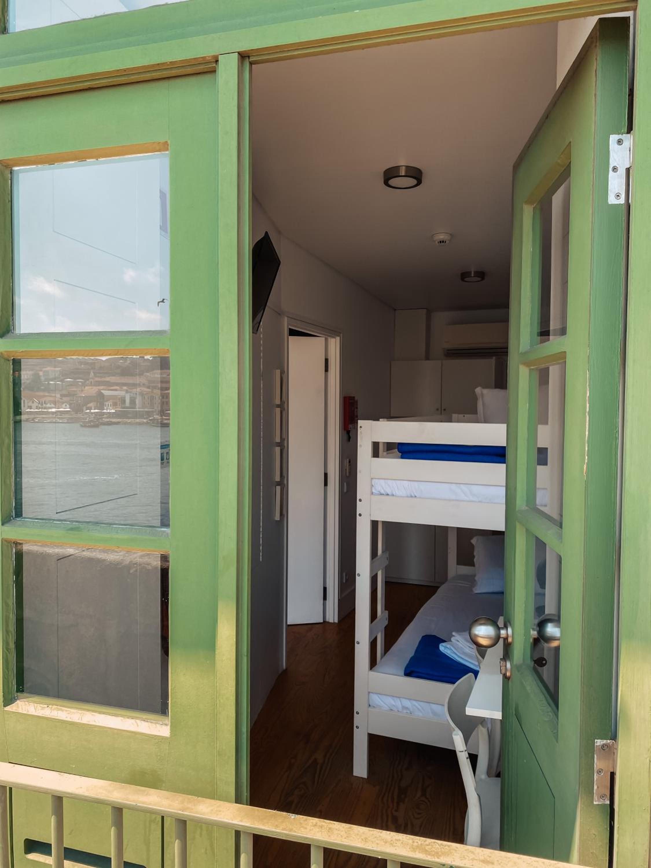 Panorama Apartments Ribeira Porto view 3