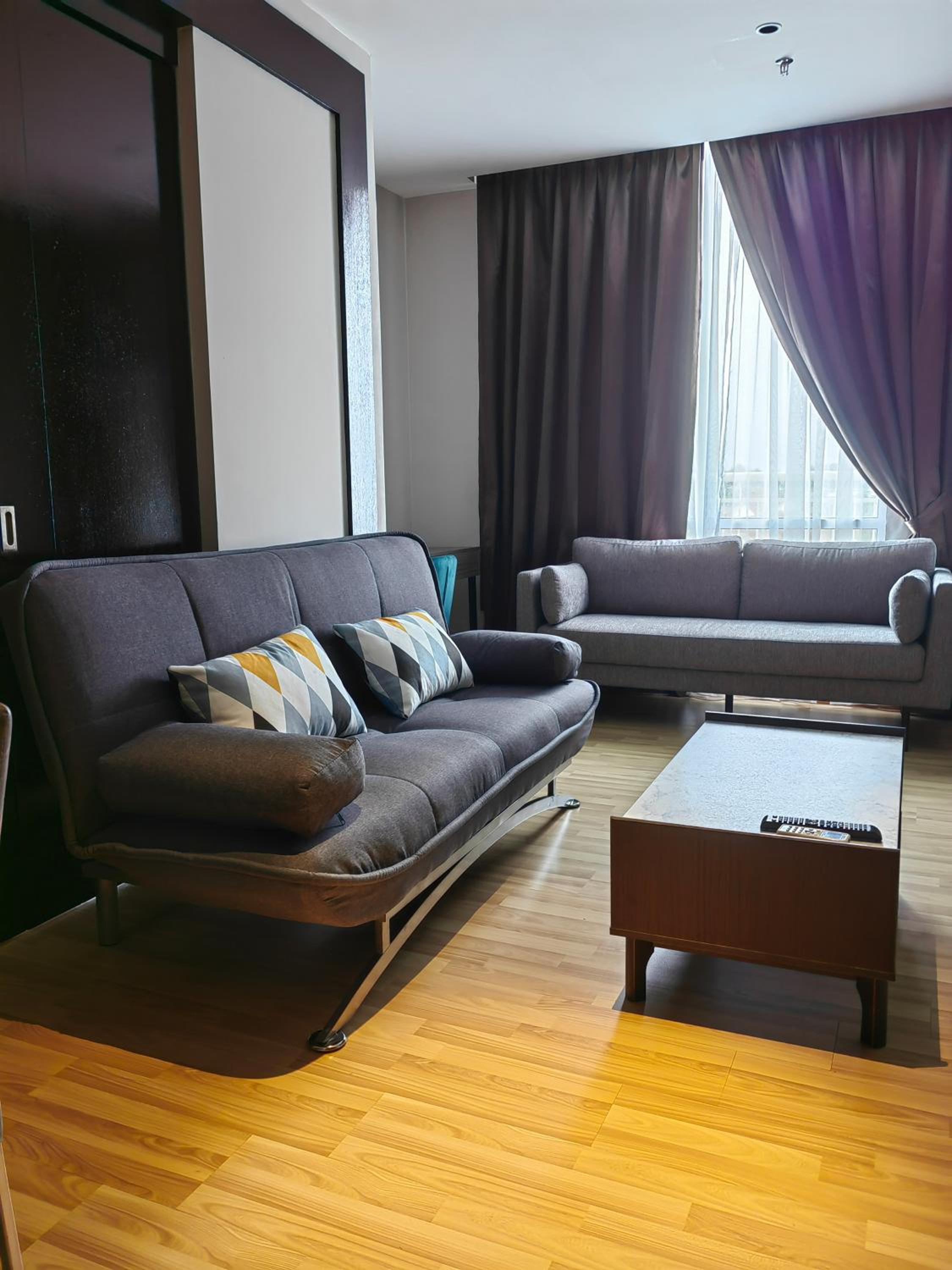 Lifestyle 1 bedroom apartment photo 1