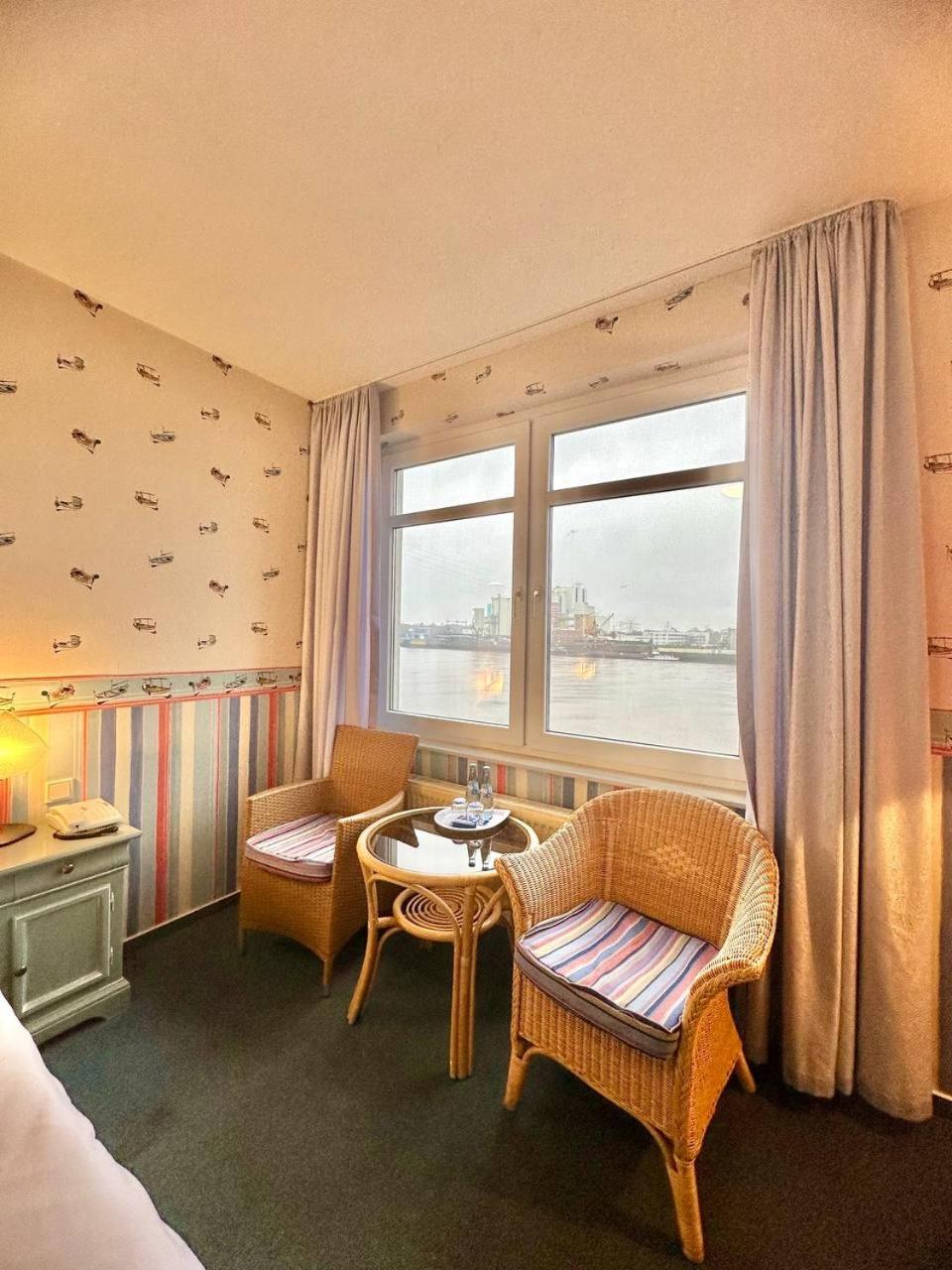 Gästehaus Weserblick am Weser-Sandstrand