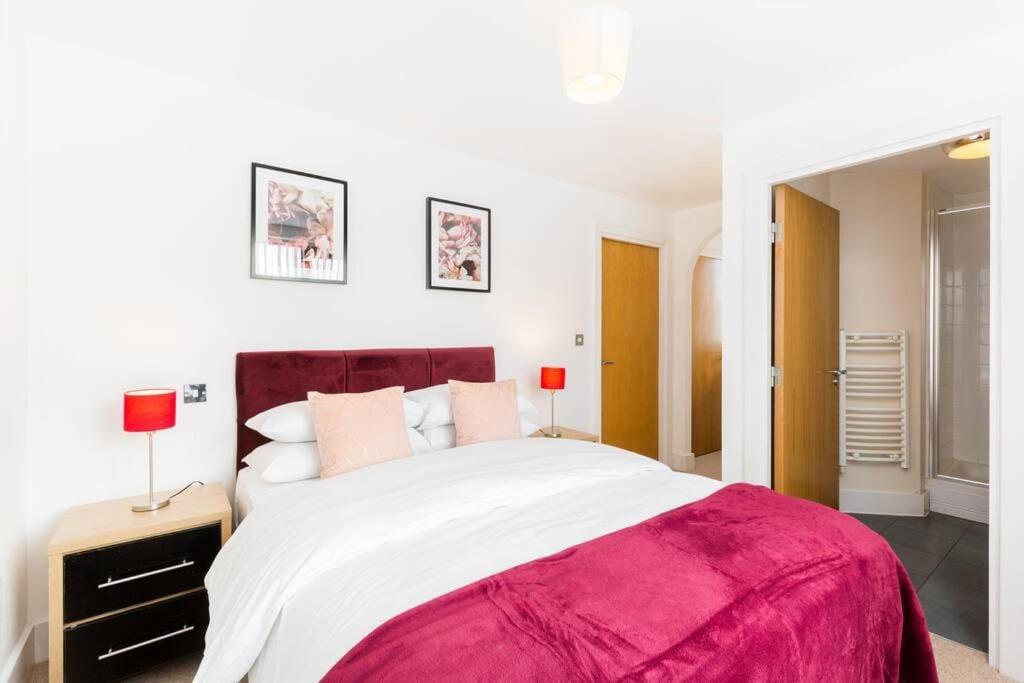 Duplex 2 Bedroom Apartment In City Nites - Near Arena - 2 Bathroom - City Centre view 3