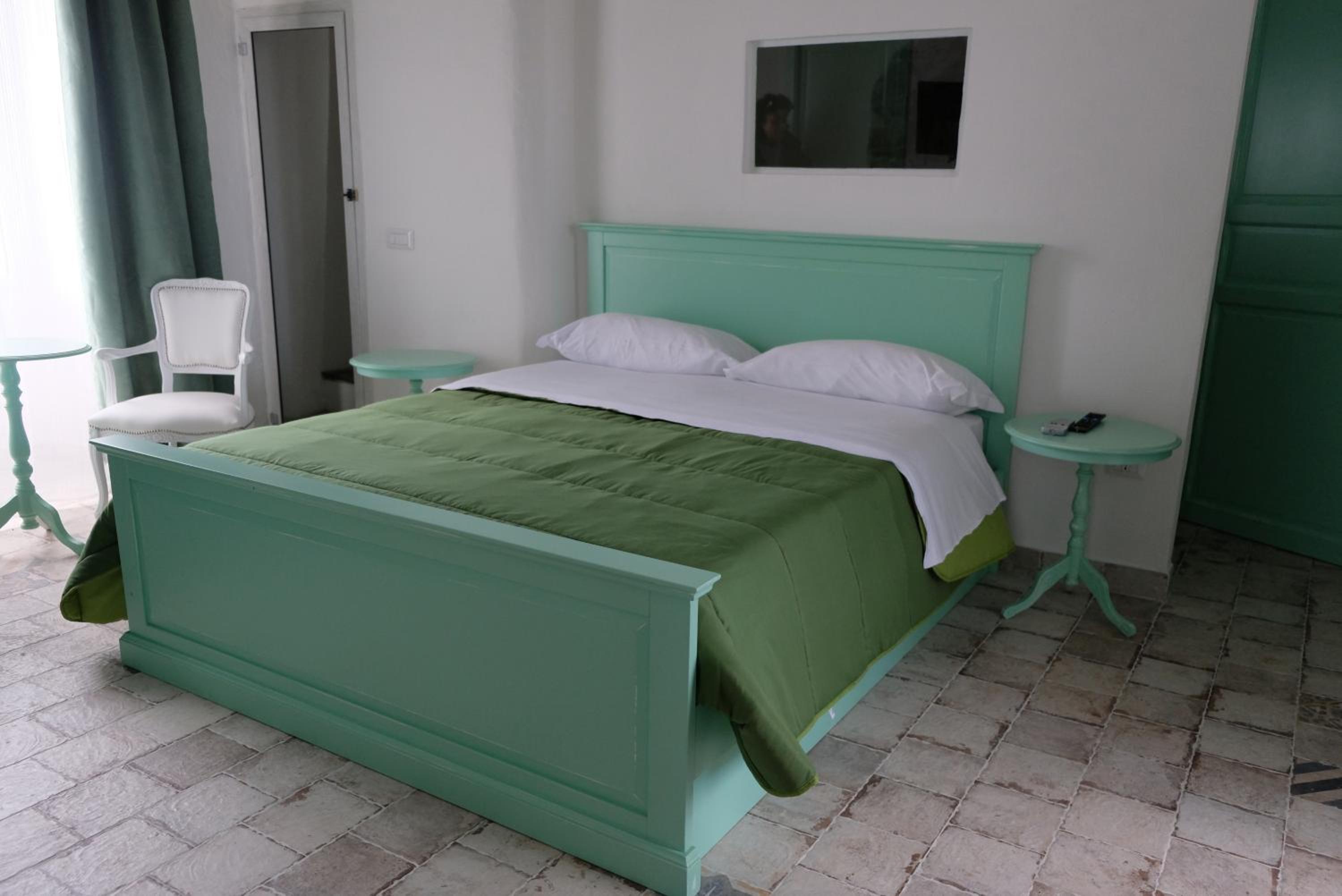 La Torretta en Torre Annunziata — hotel room