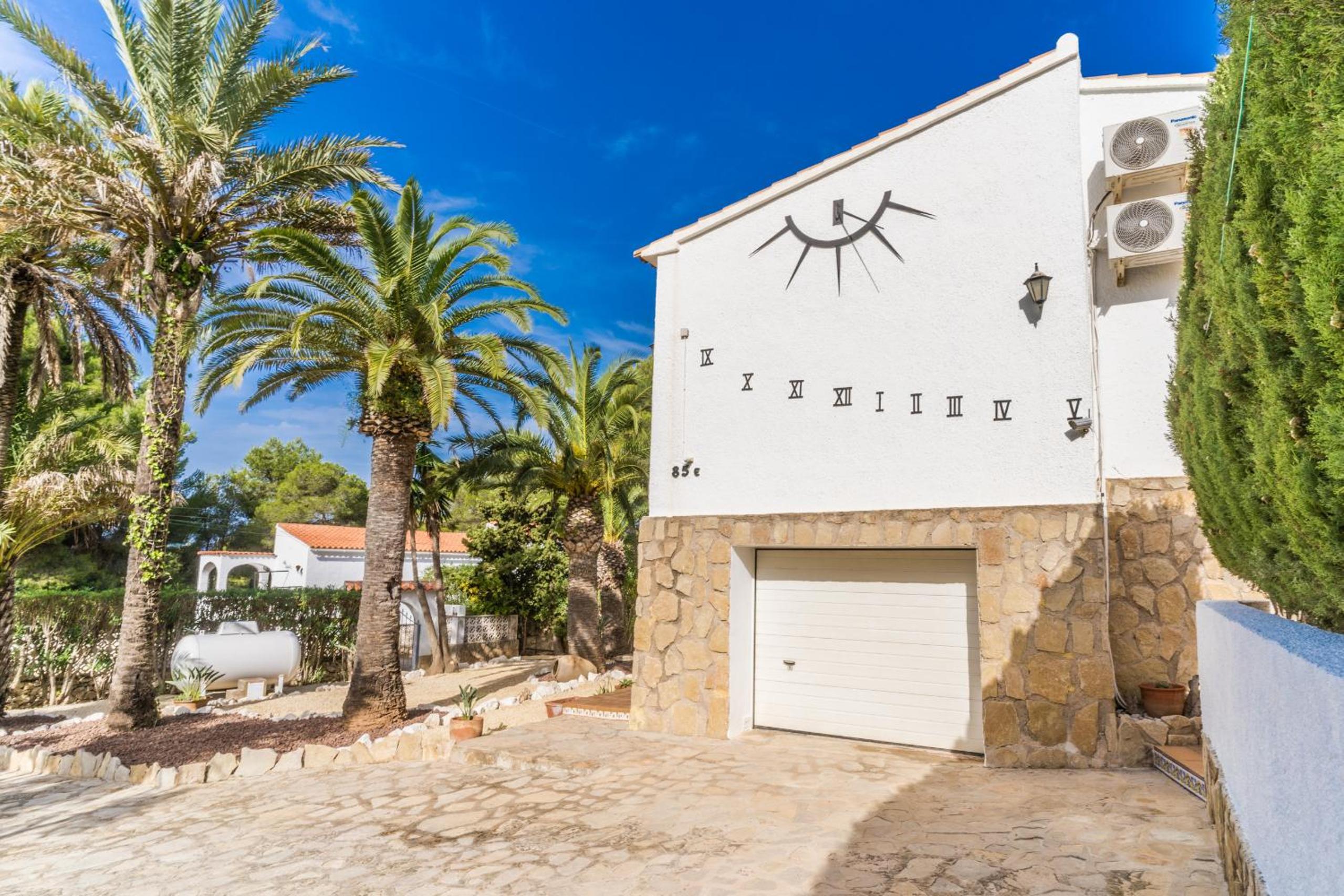 Casa Sundial