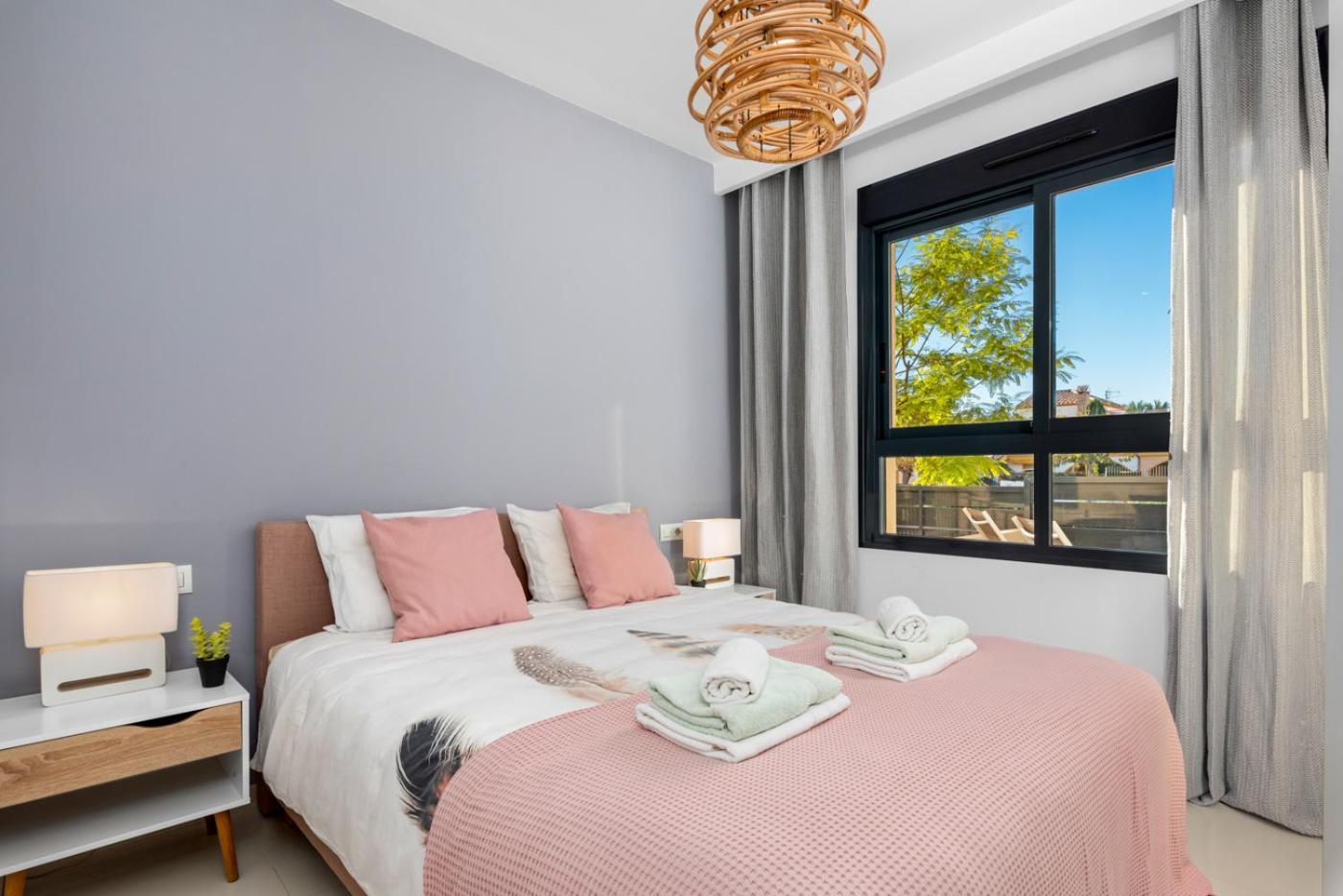Playa Elisa Bay Luxury Apartment