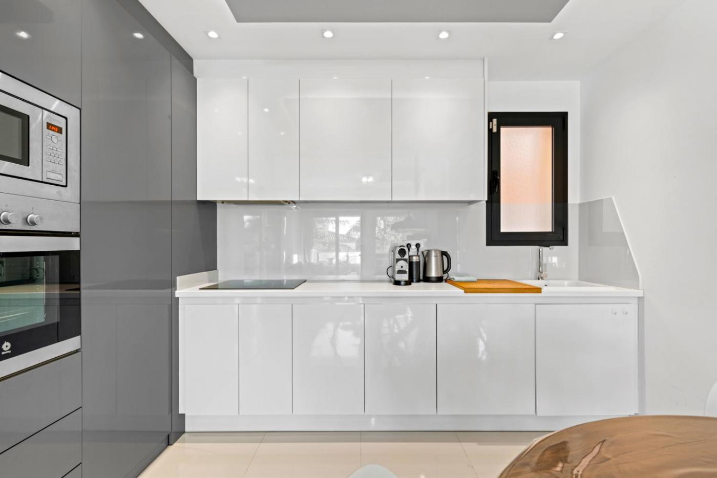 Playa Elisa Bay Luxury Apartment