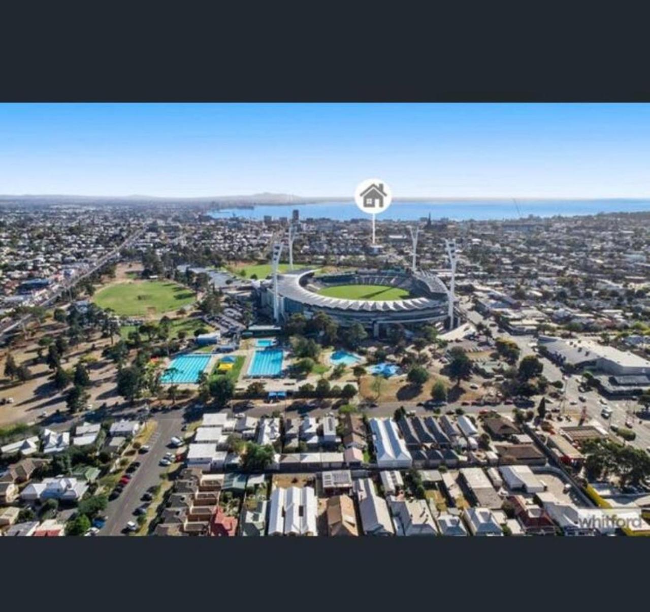 Manhattan on Moorabool - Heritage Listed Geelong CBD