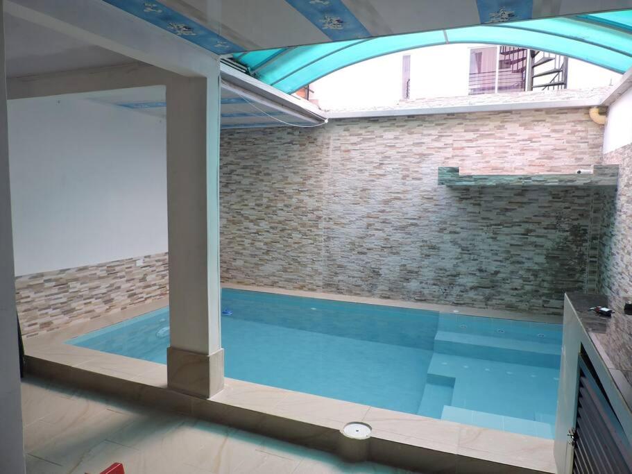 Casa con piscina interna para tus vacaciones
