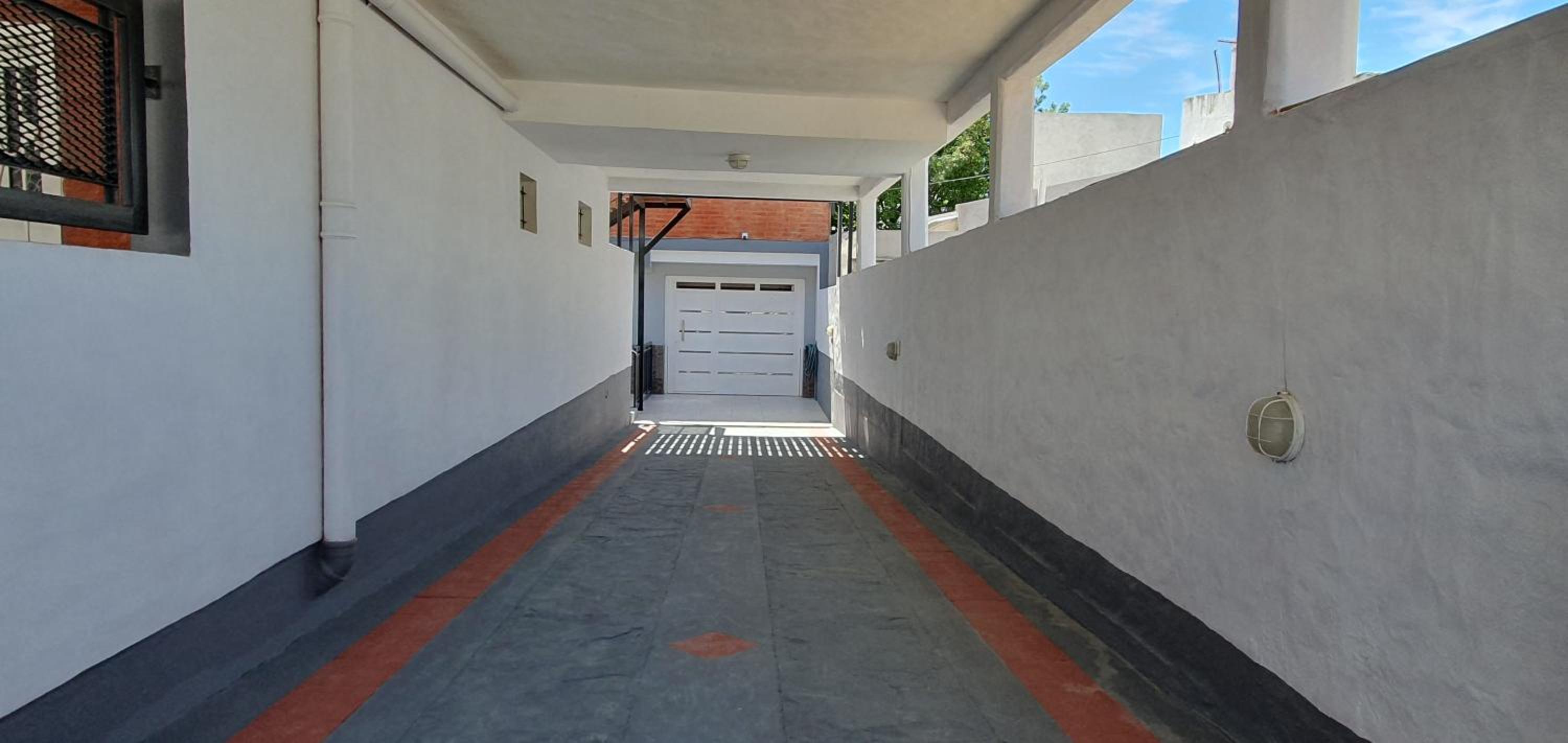 GUDIVAMA.