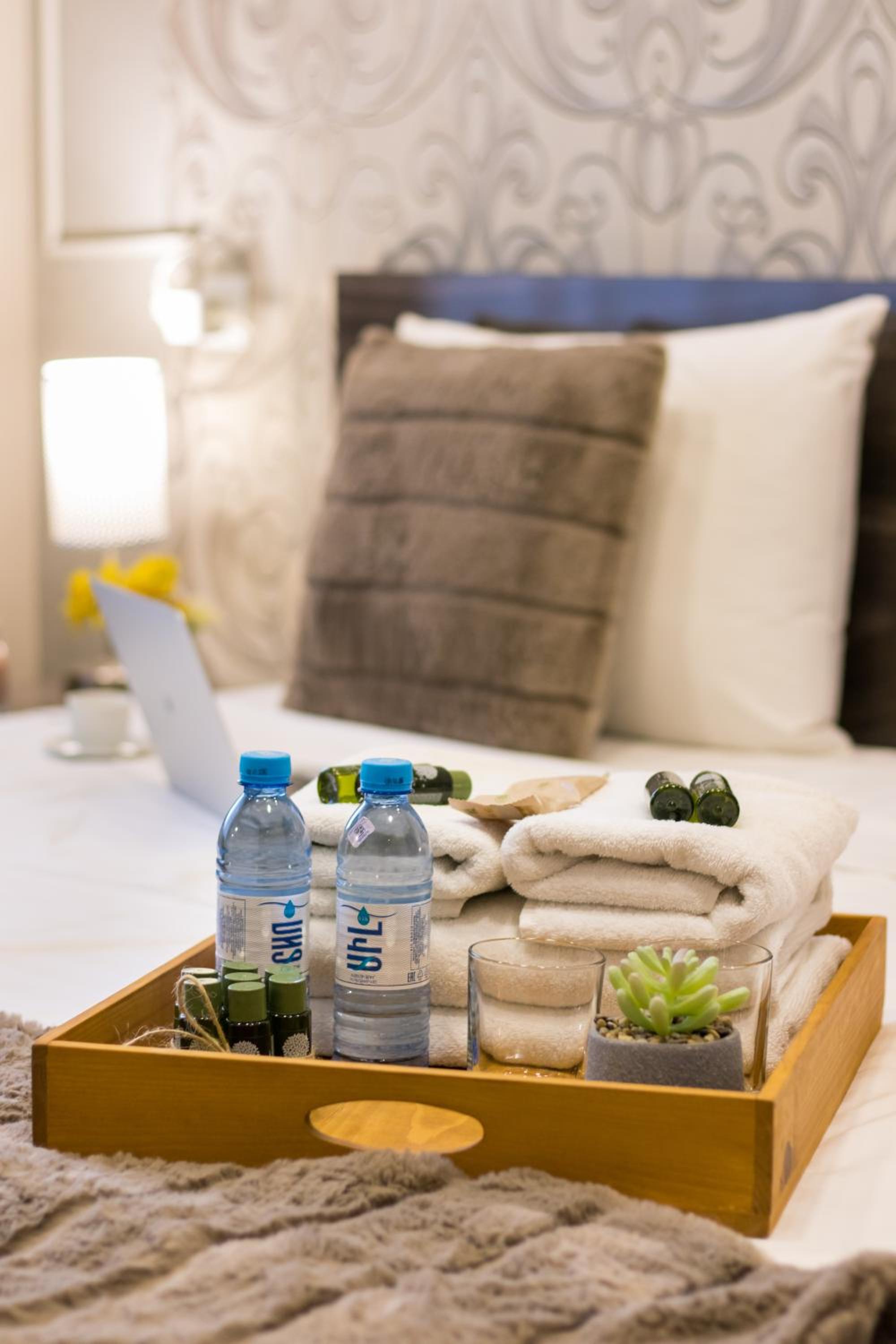 hotelise l Verde Apartment