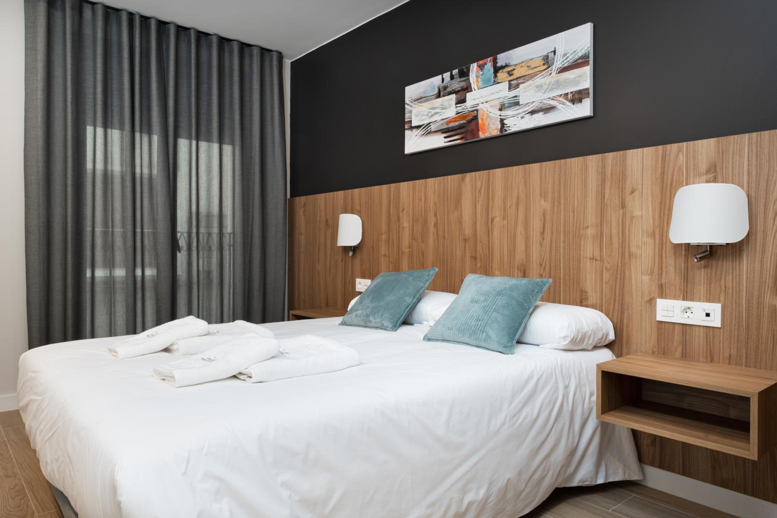 Apartamentos Torre del Reloj