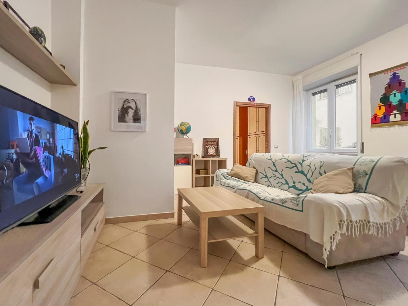 Spacious Apartment near St Peter's Church