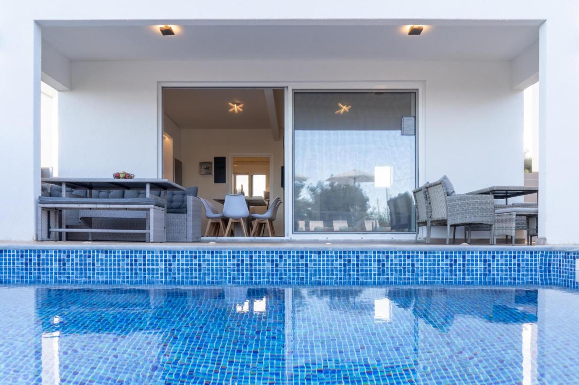 Diamond Nevelo Quality Villas
