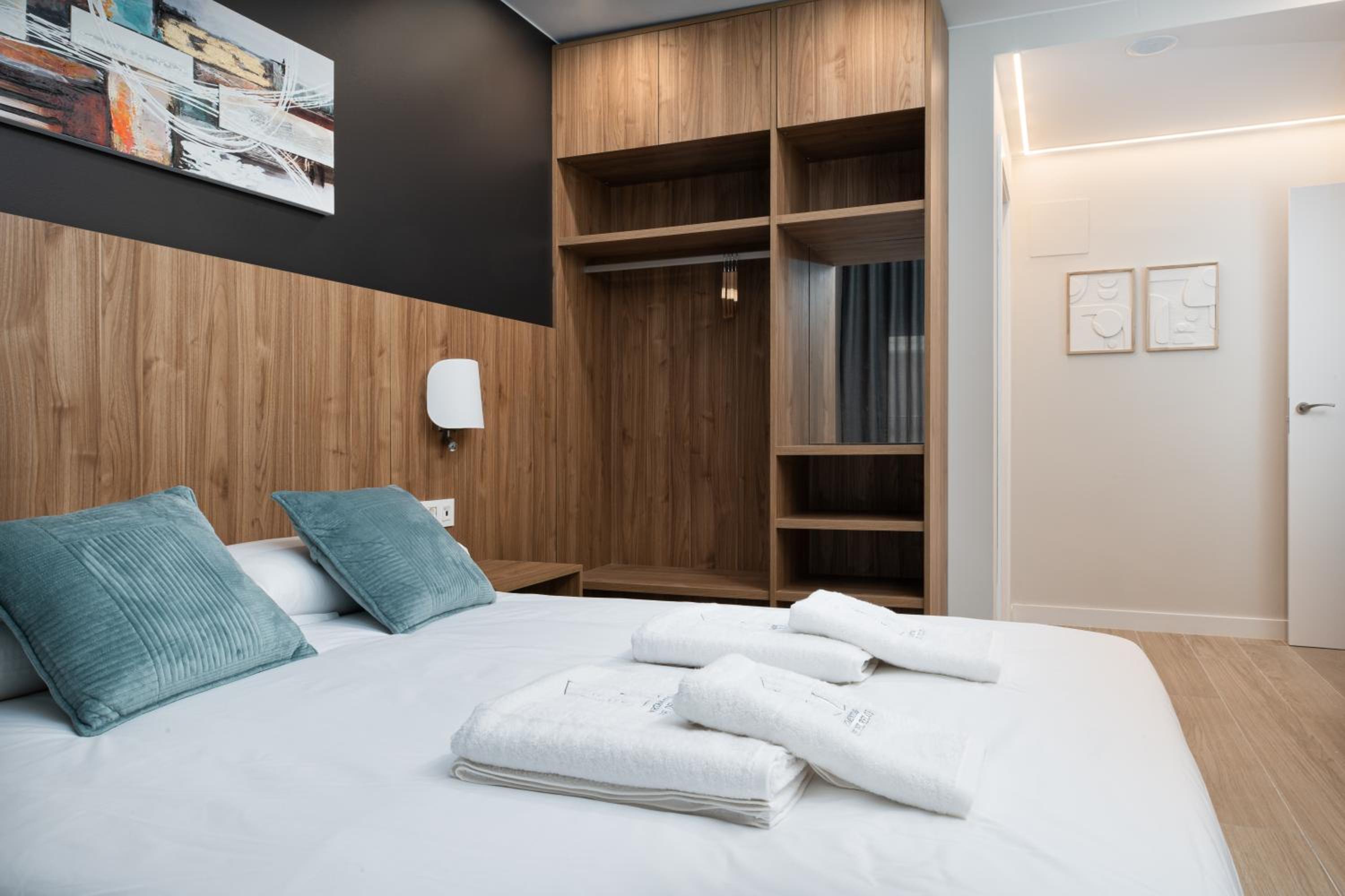 Apartamentos Torre del Reloj