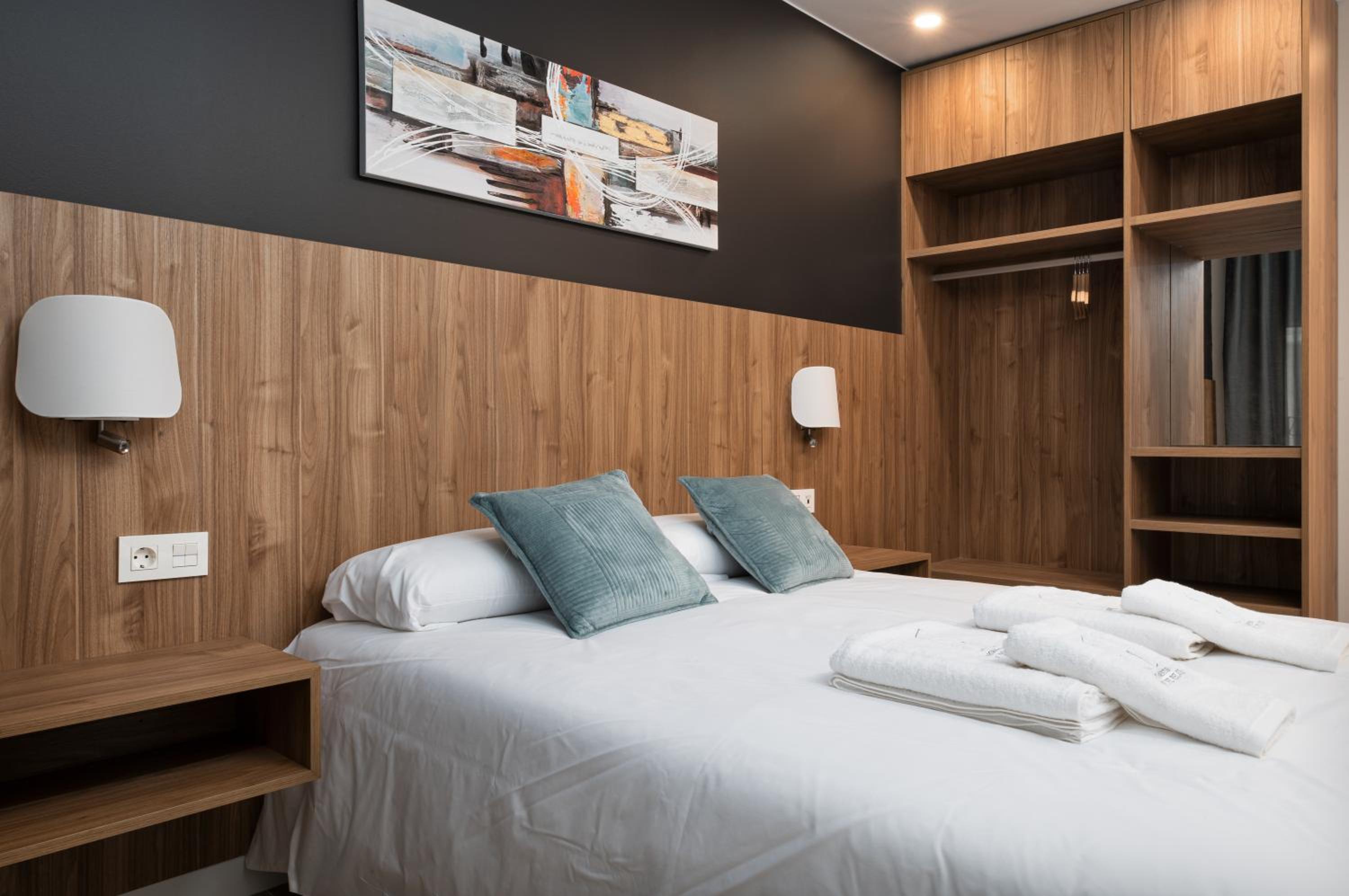 Apartamentos Torre del Reloj