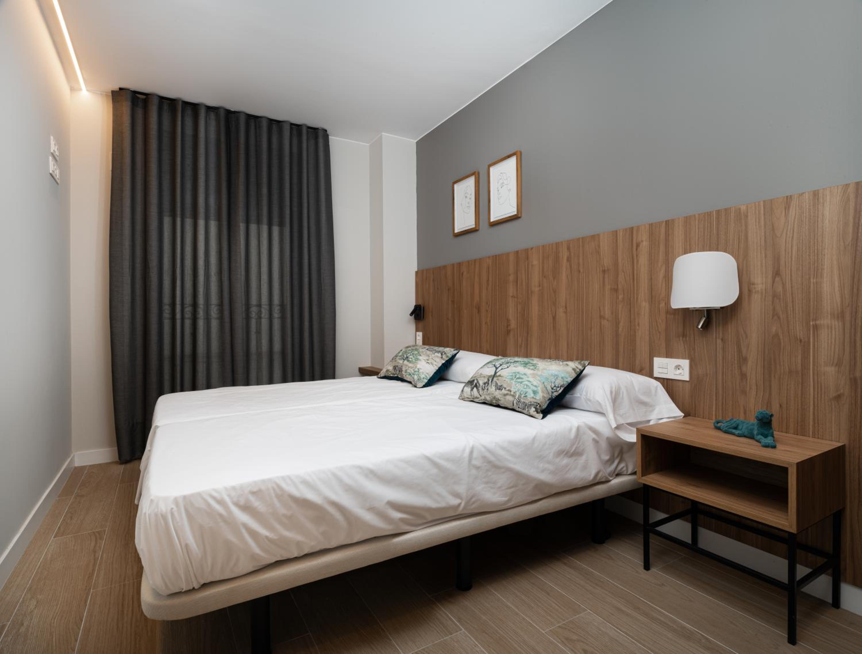 Apartamentos Torre del Reloj