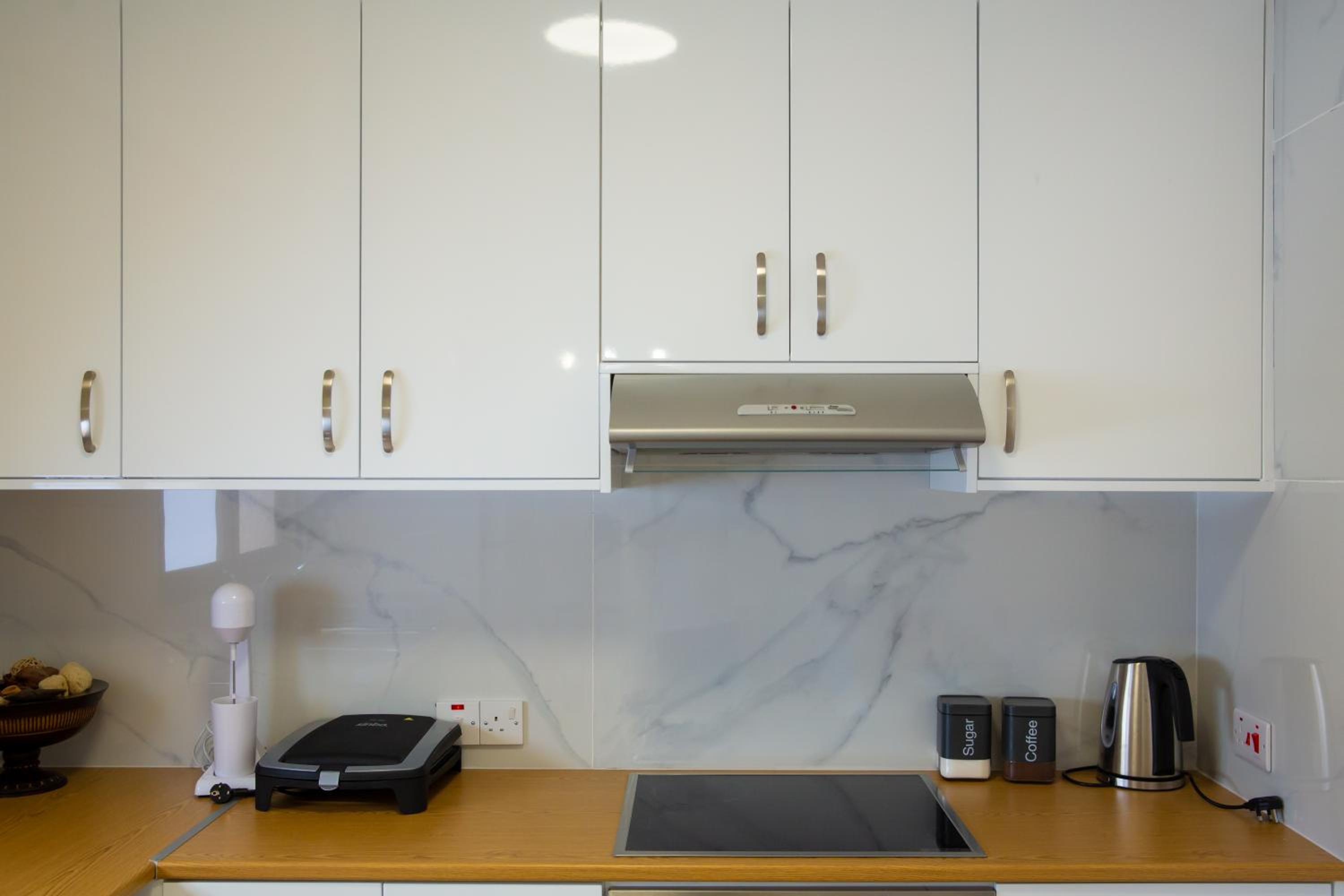 Modern 2bd appartment near mall- Internet 1Gbps
