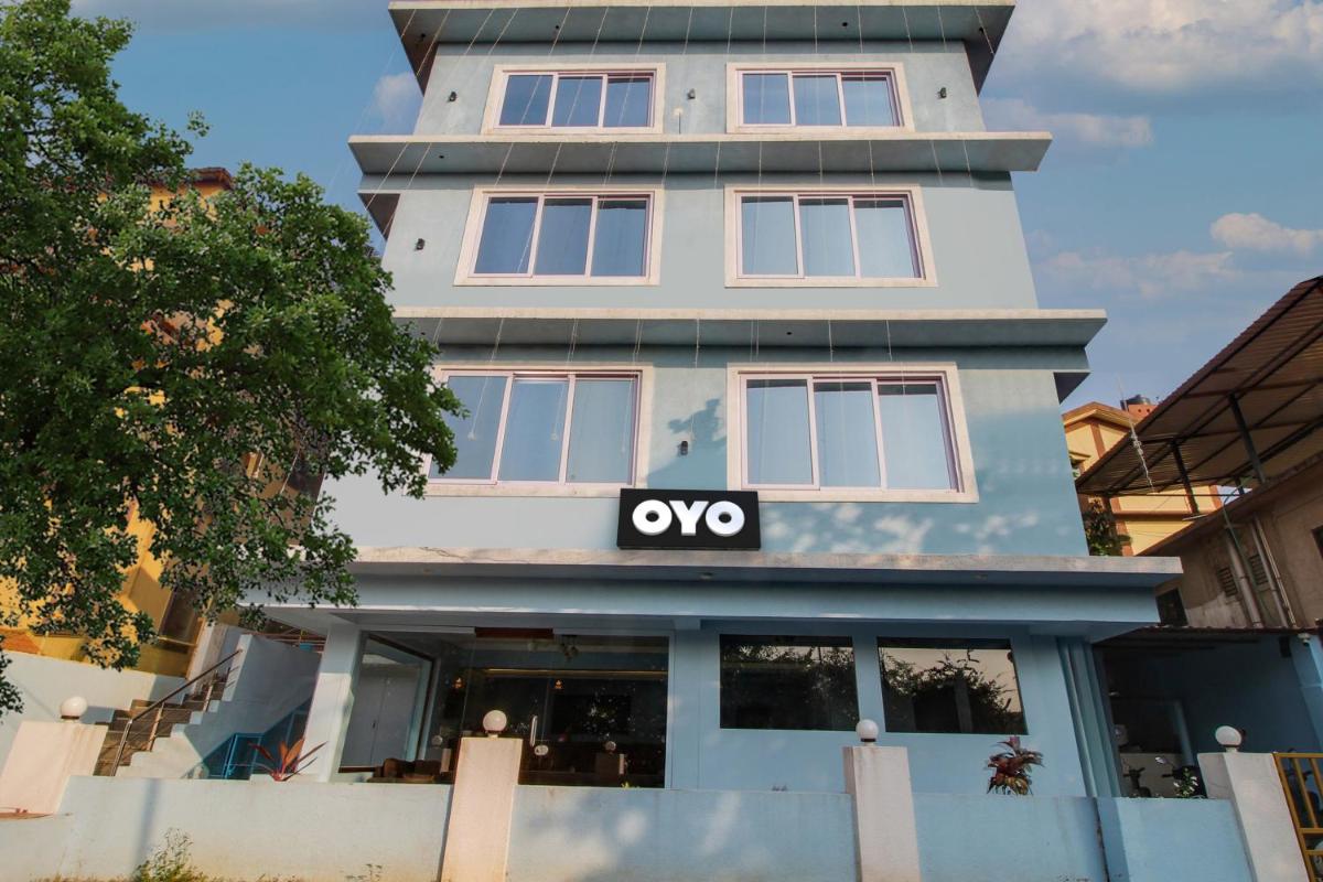 Super OYO Collection O Hotel Springs Near Mall De Goa