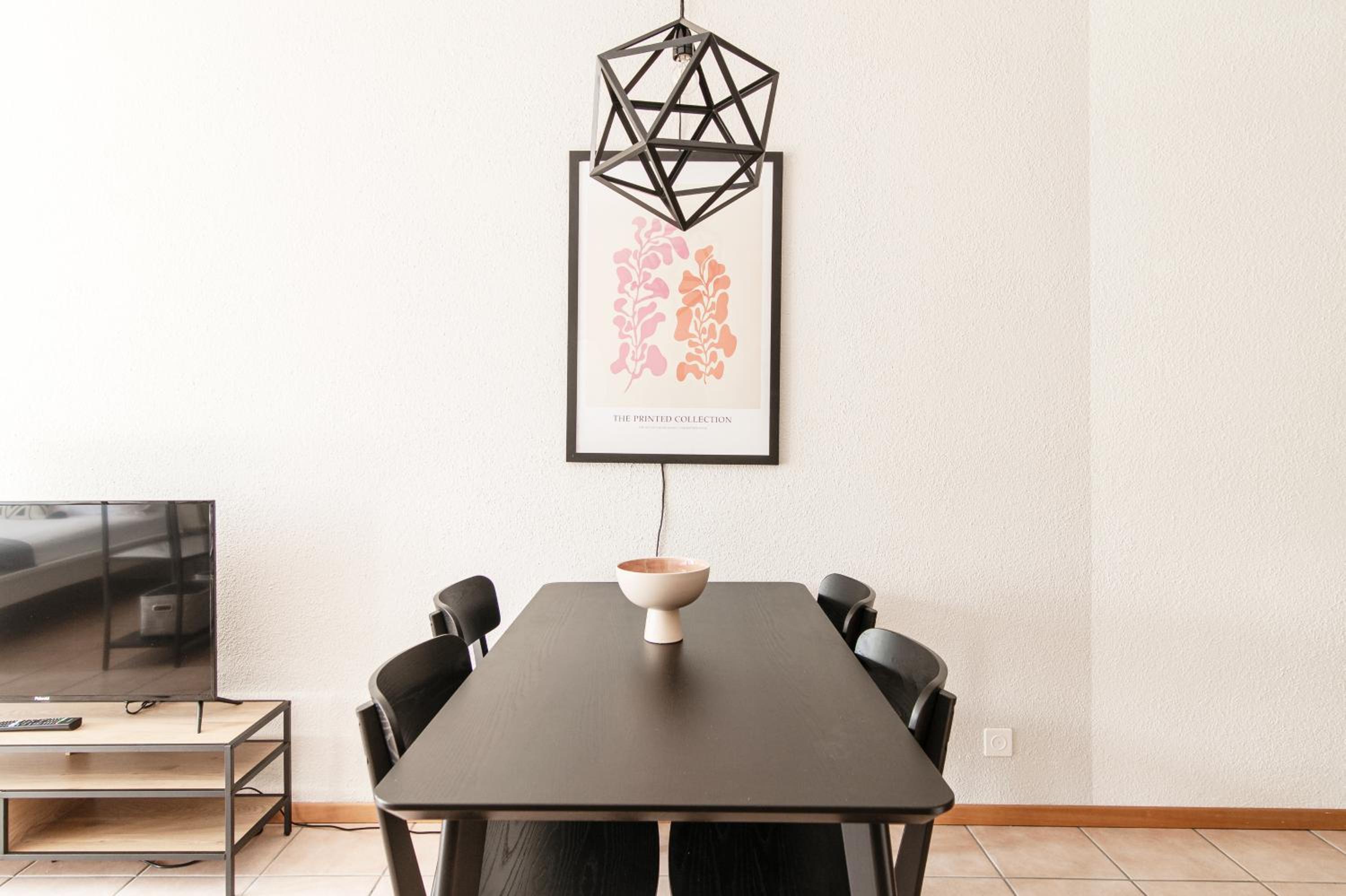 Loft Torre Locarno by Quokka 360 - Large Studio in Central Locarno