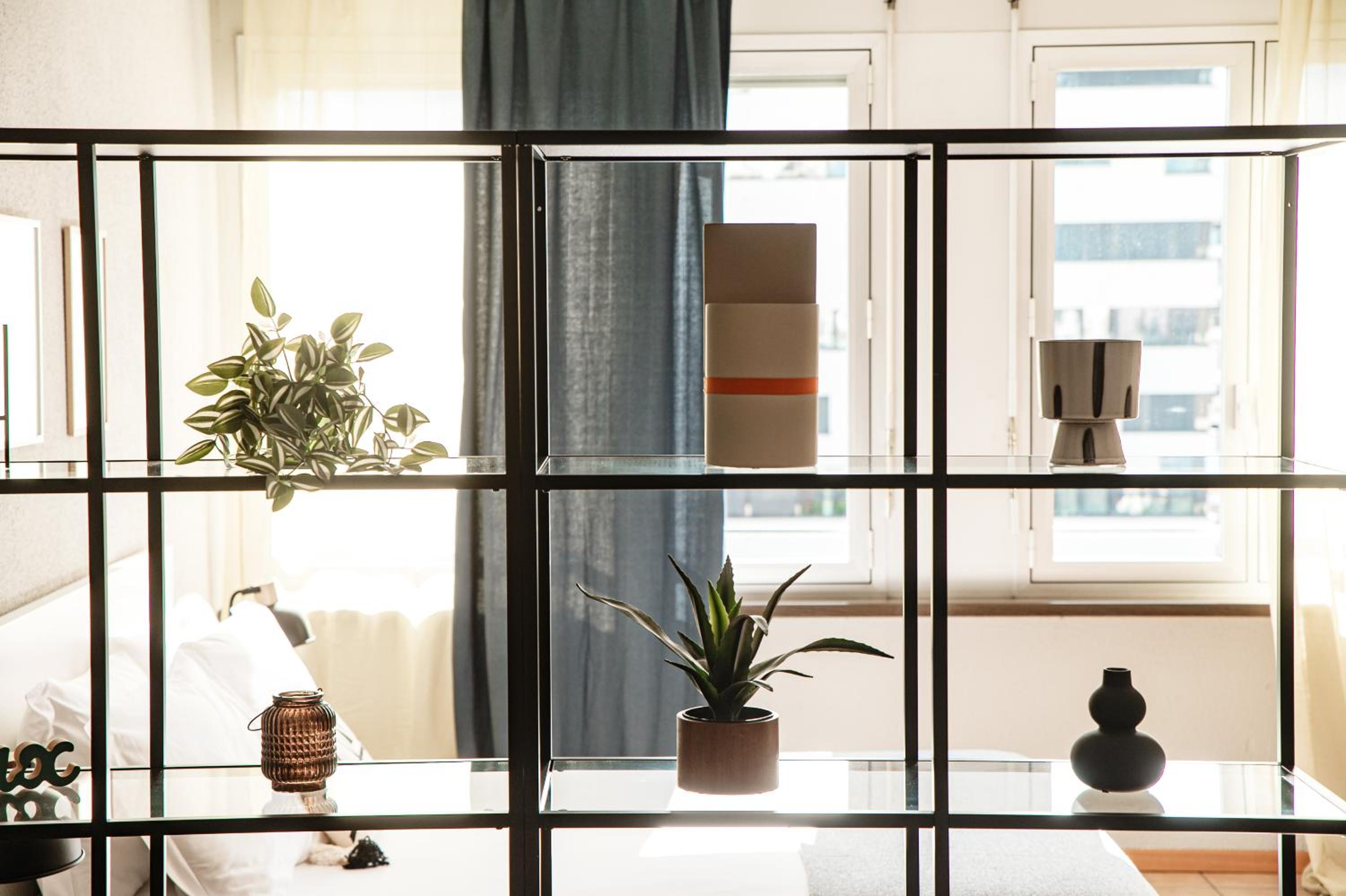 Loft Torre Locarno by Quokka 360 - Large Studio in Central Locarno