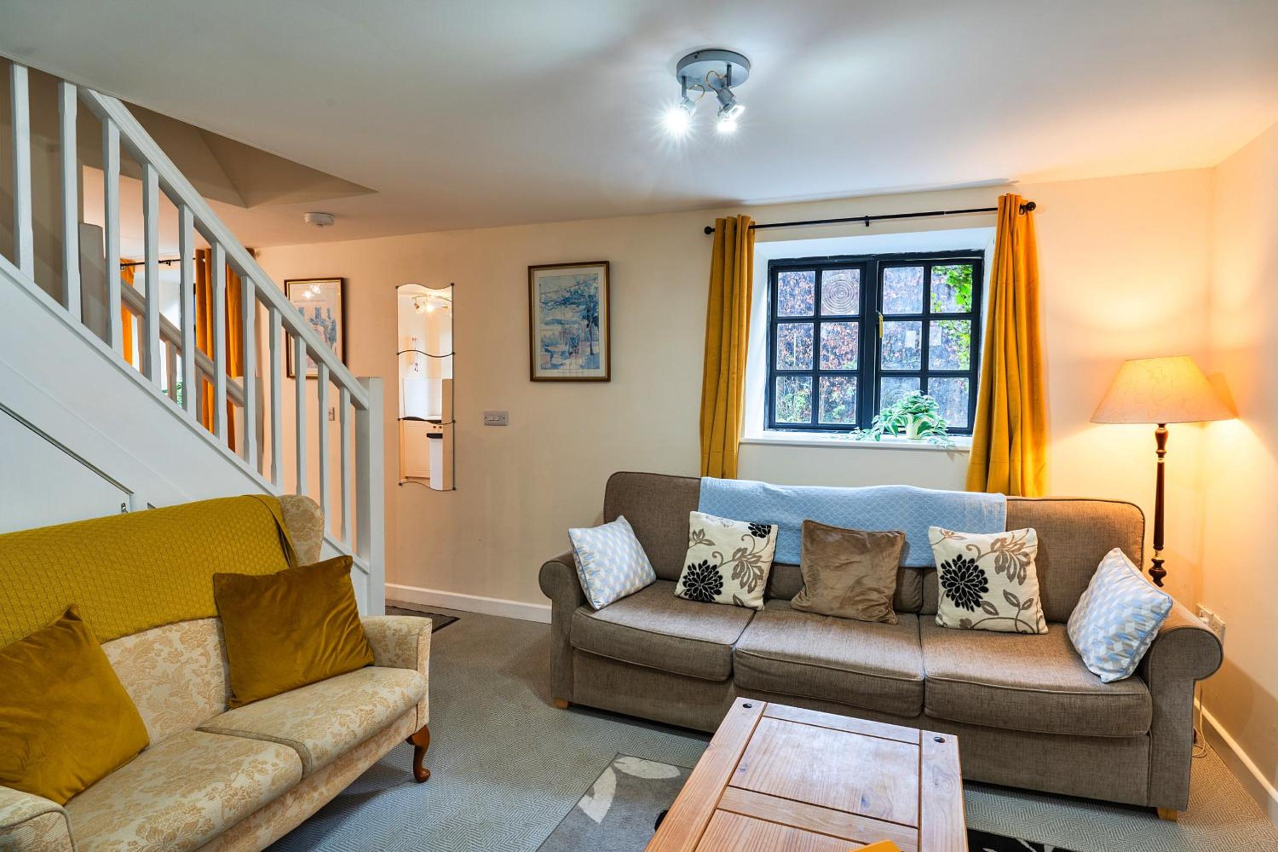 Finest Retreats - The Lodge at The Cridford Inn view 2
