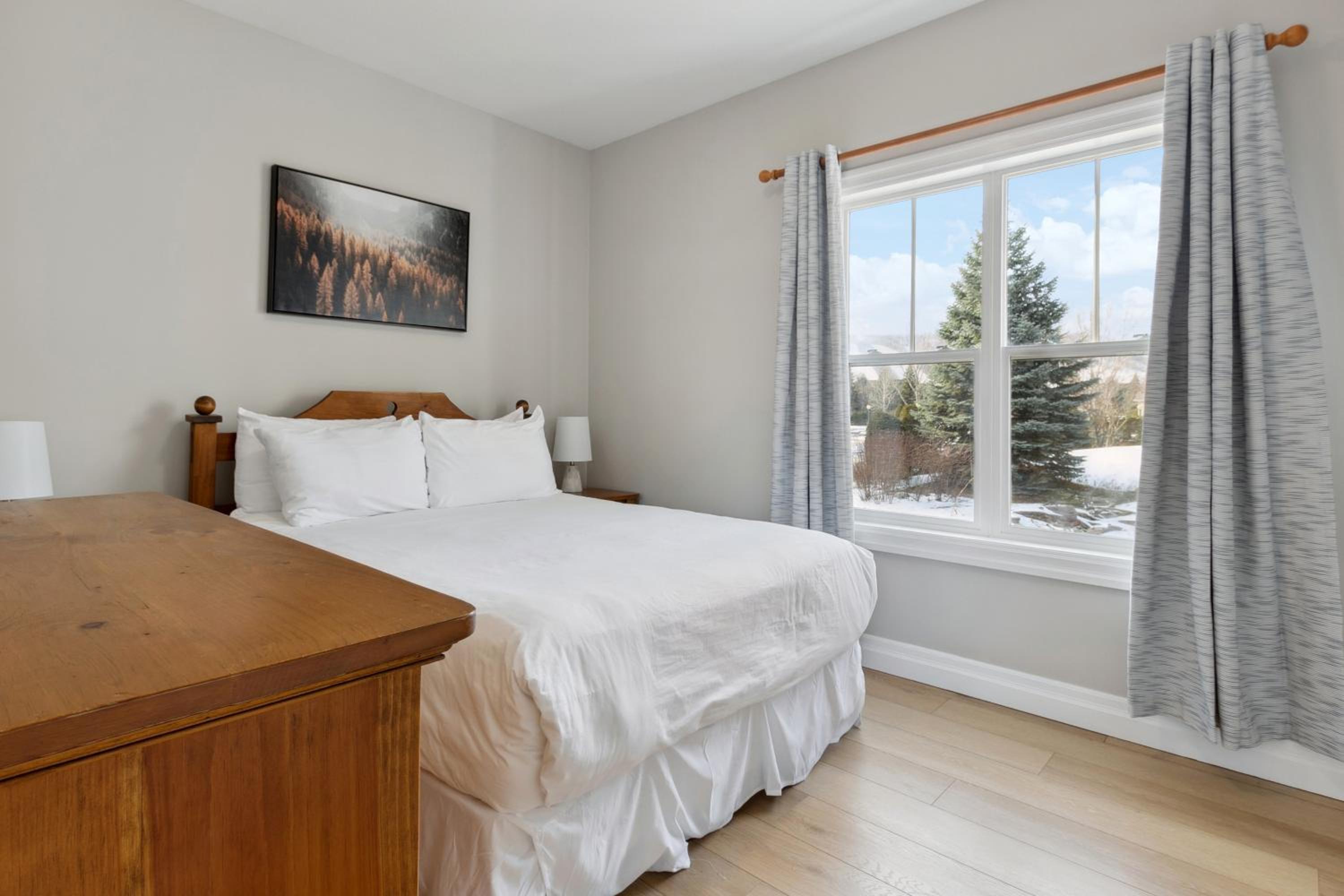 3BR Snowbridge Chalet in Blue with Golf Course View