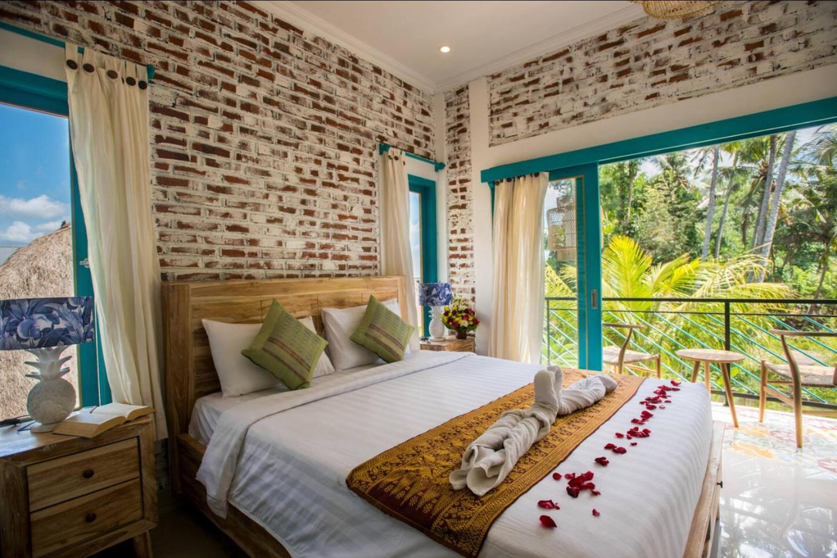 Ubud Dream-III: 2-BDR apartments above the pool