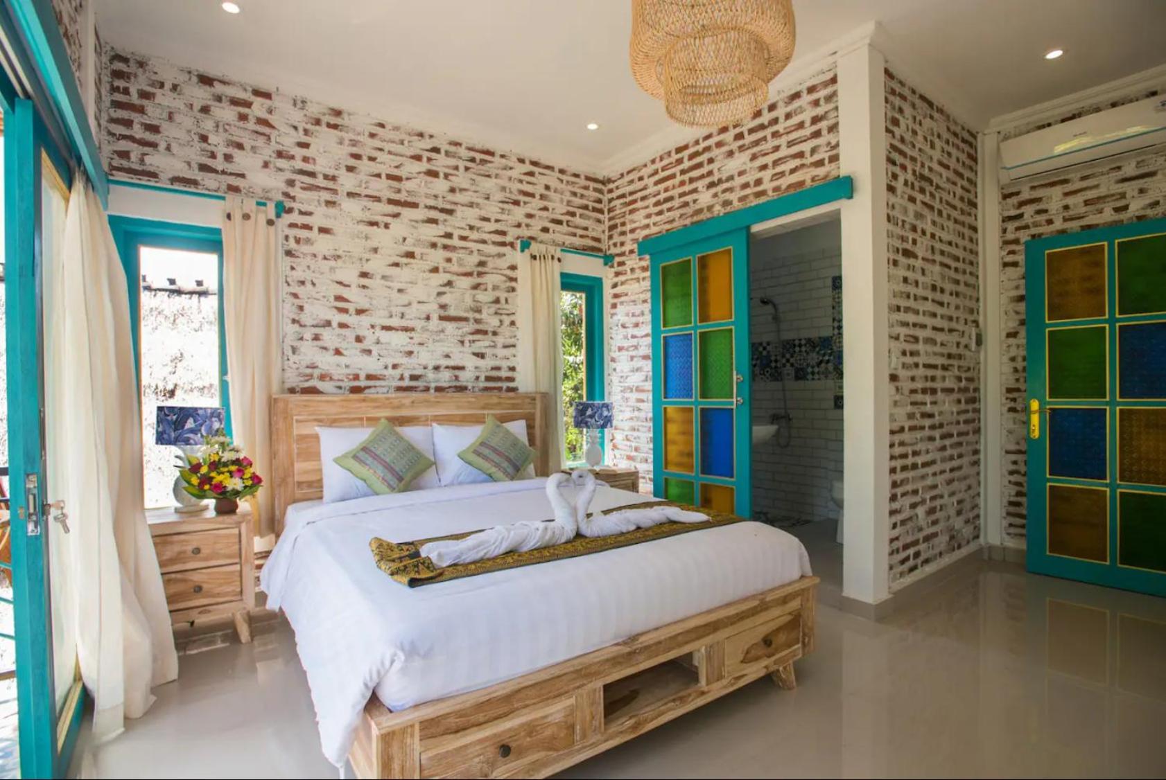 Ubud Dream-III: 2-BDR apartments above the pool