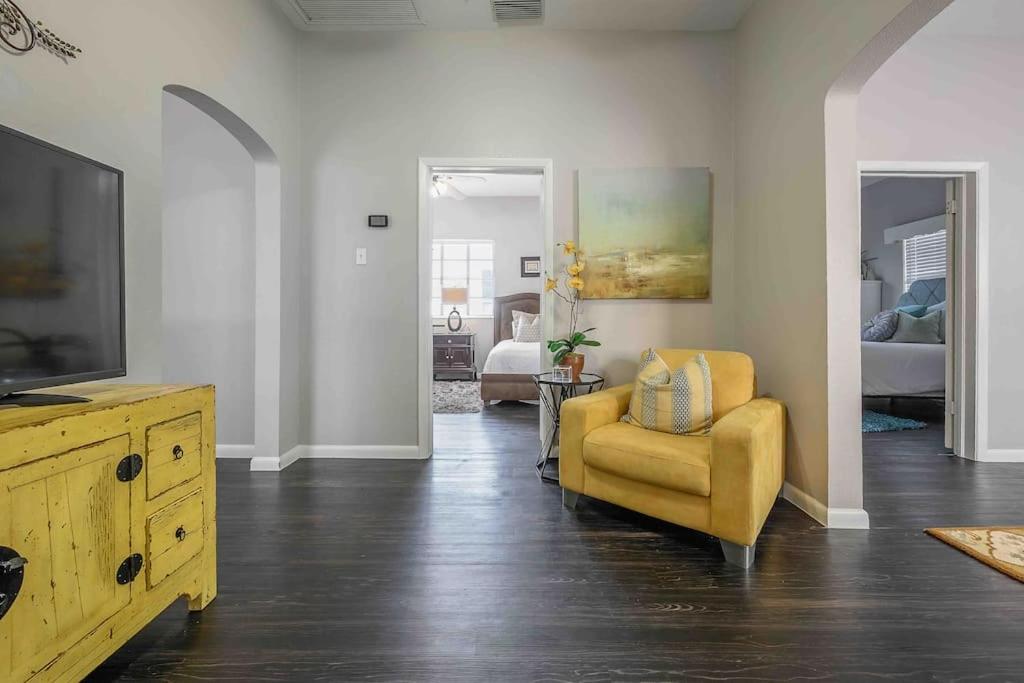 No Ho yellow door bungalow