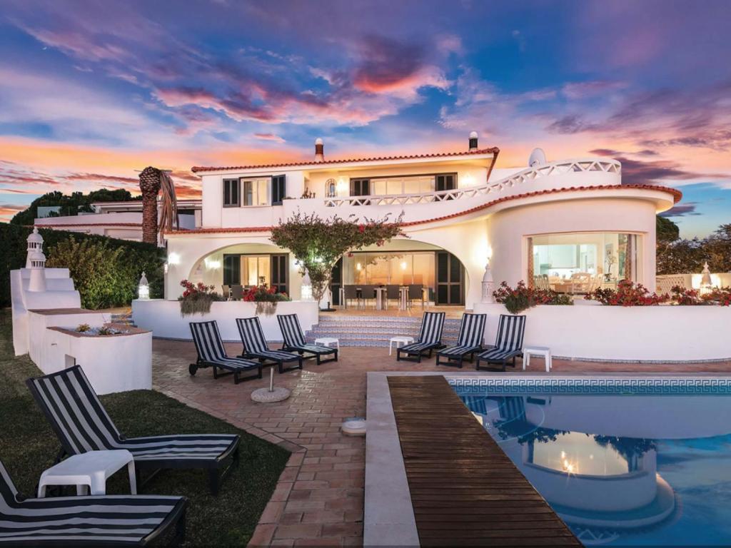 Villa Do Lobo Ocean View 5 Bedrooms Sensational Sea Views Private Pool view 2