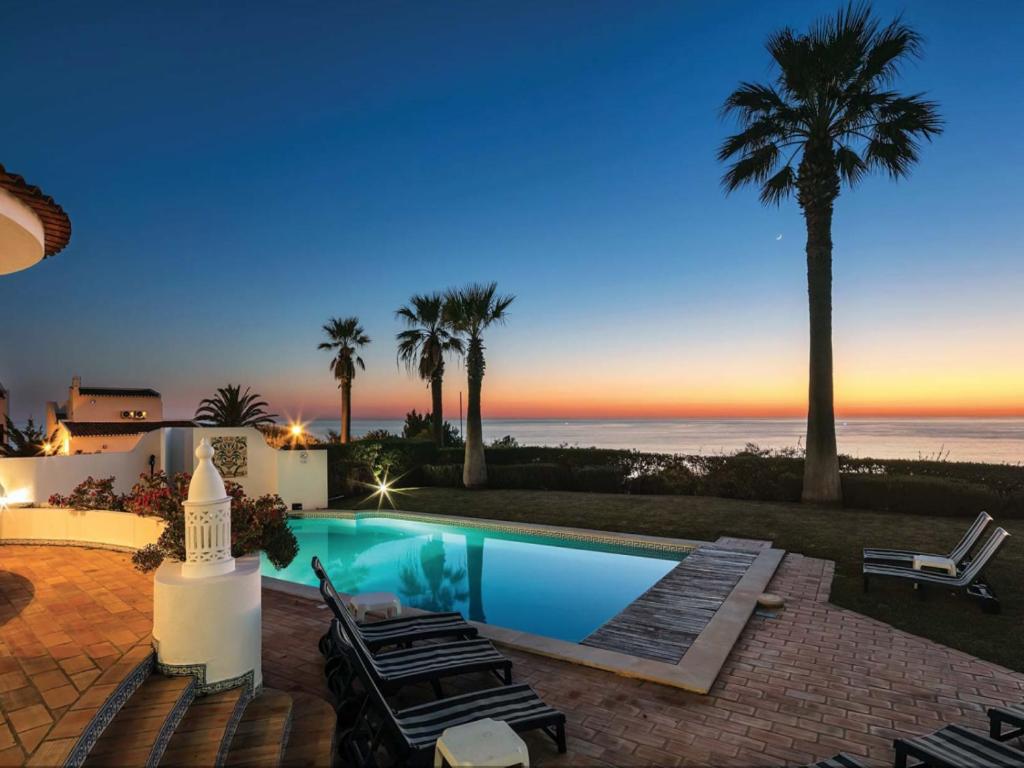 Villa Do Lobo Ocean View 5 Bedrooms Sensational Sea Views Private Pool view 3