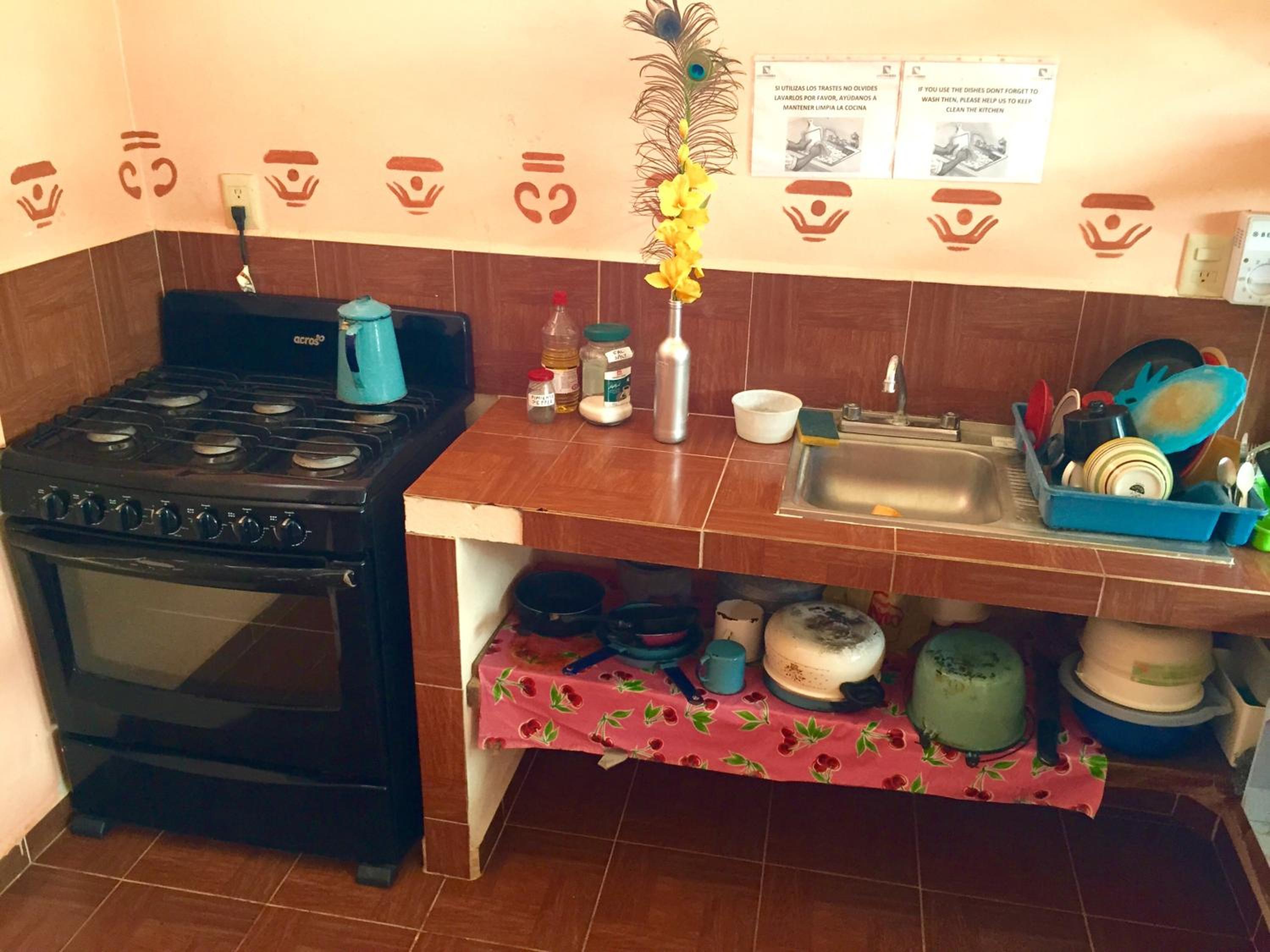 Yaxche Centro Hostal y Camping