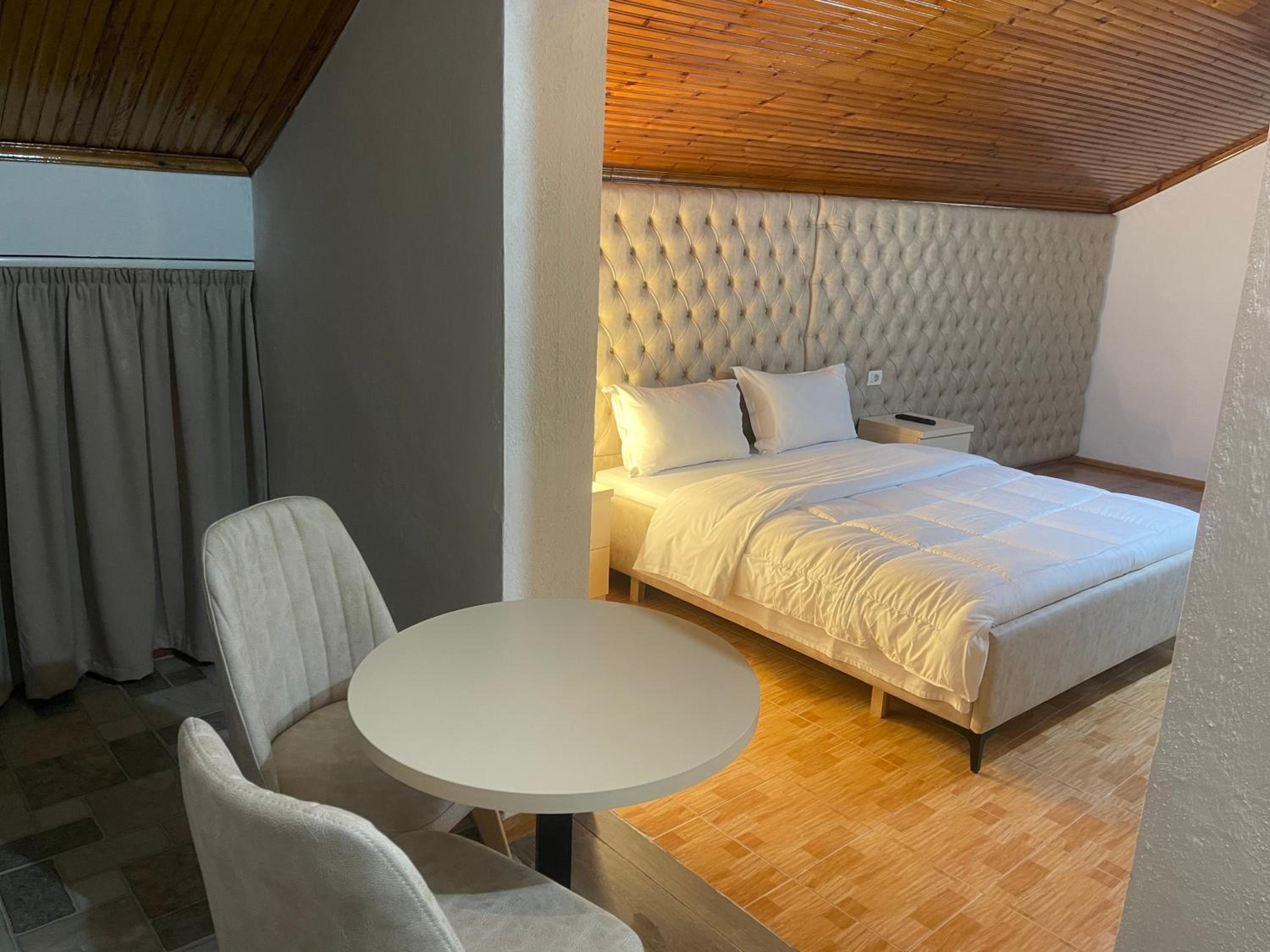 four generation hotel