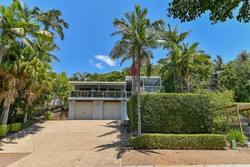 3BR1.5BA Family Haven Gold Coast w Parking