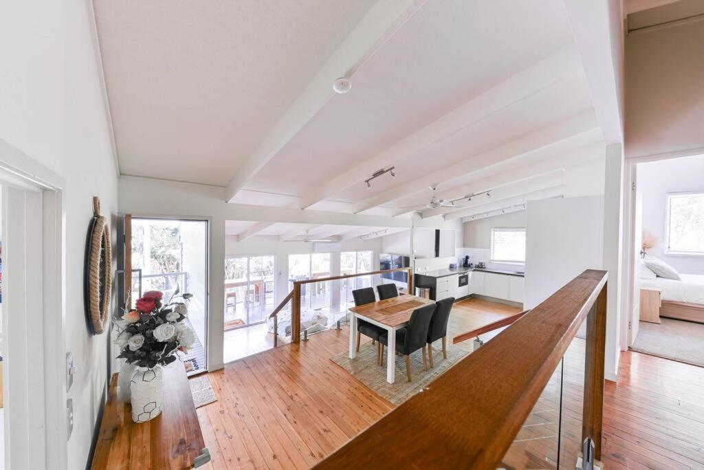 3BR1.5BA Family Haven Gold Coast w Parking