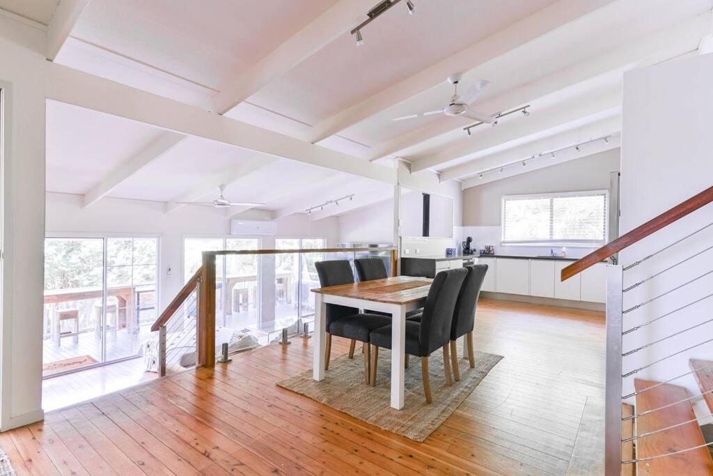 3BR1.5BA Family Haven Gold Coast w Parking