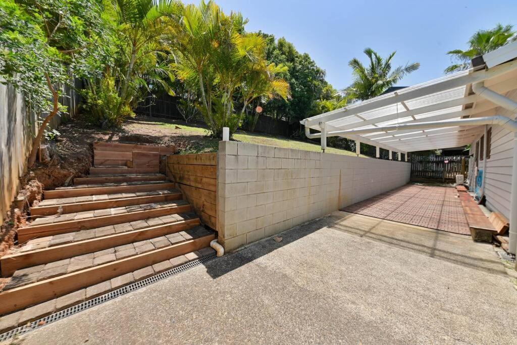 3BR1.5BA Family Haven Gold Coast w Parking