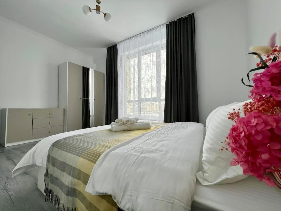 Family suite with Mountain View view 2
