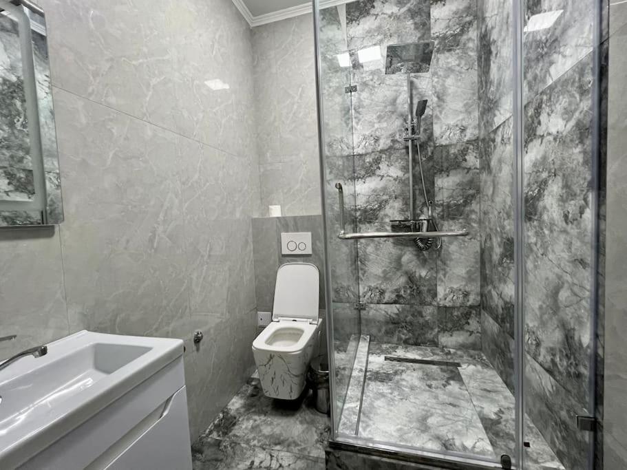 Family suite with Mountain View view 4