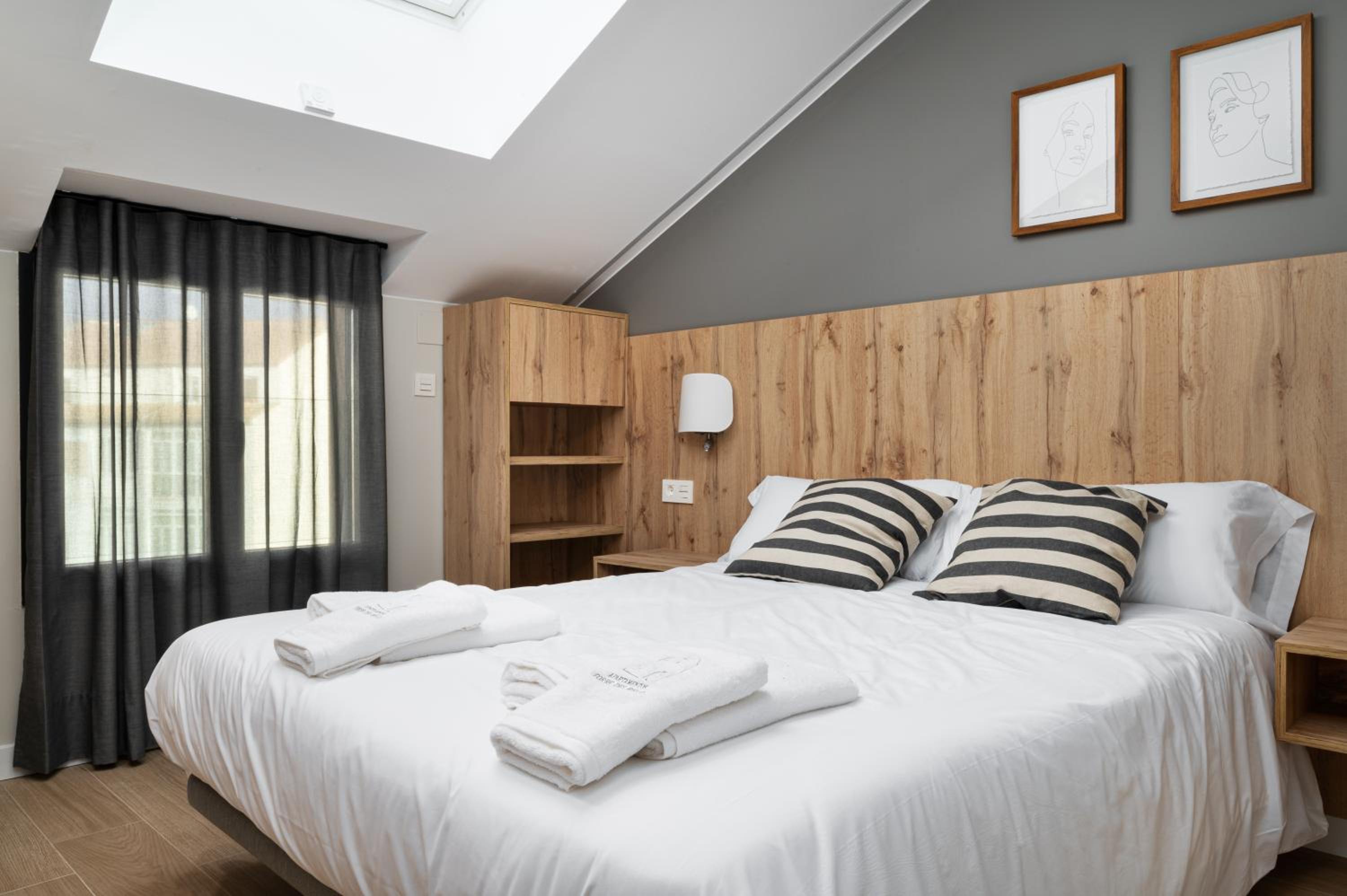 Apartamentos Torre del Reloj
