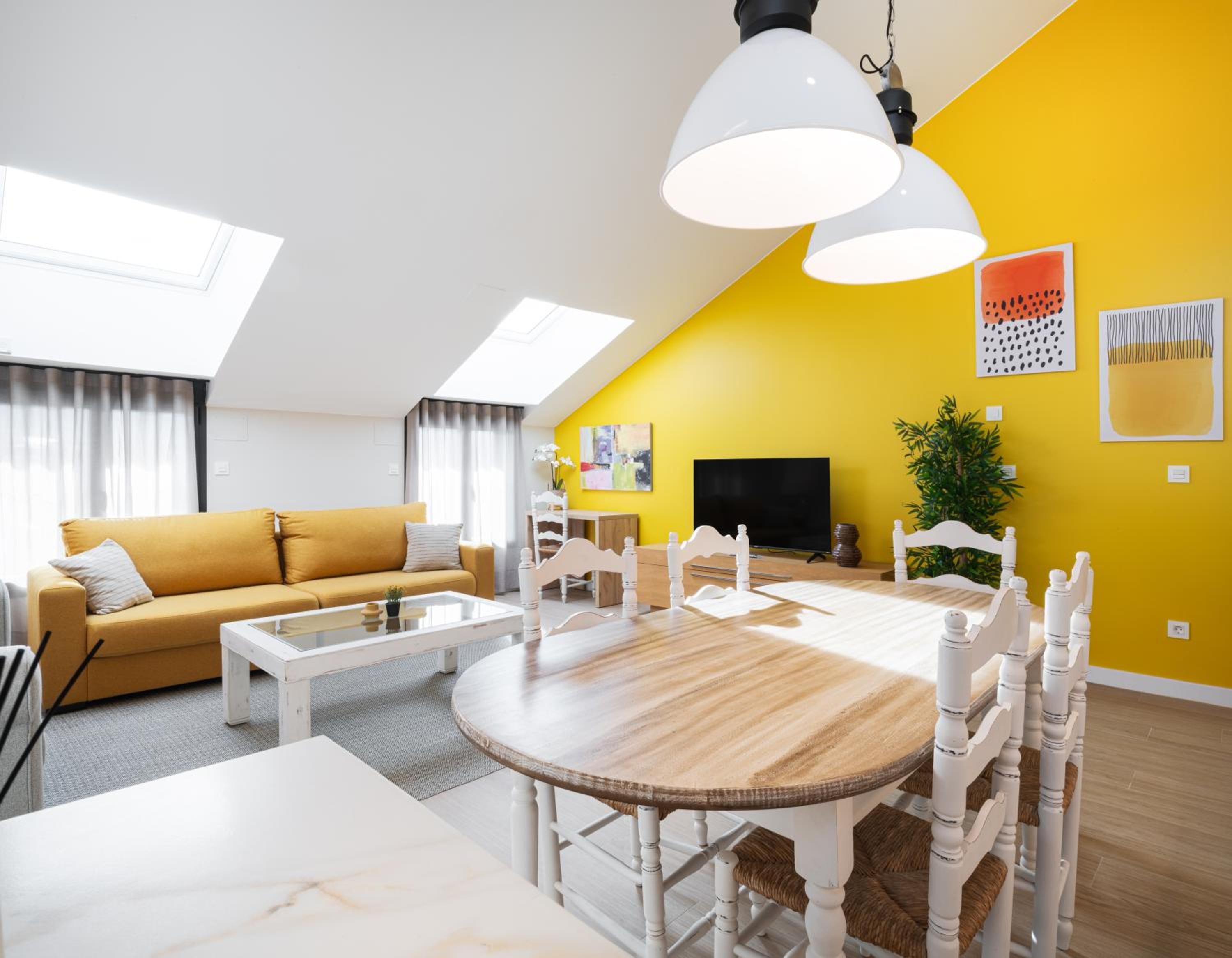 Apartamentos Torre del Reloj