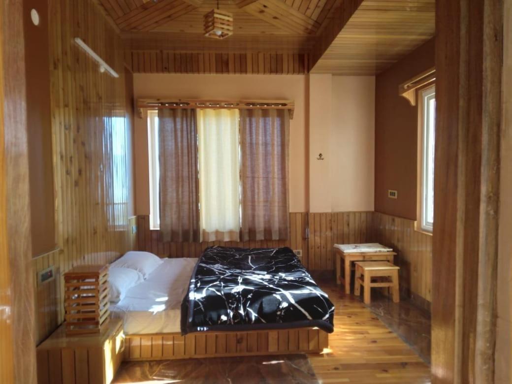 Forest Walk Cottage by Livingstone view 3
