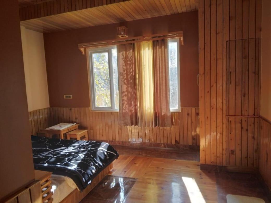 Forest Walk Cottage by Livingstone view 4