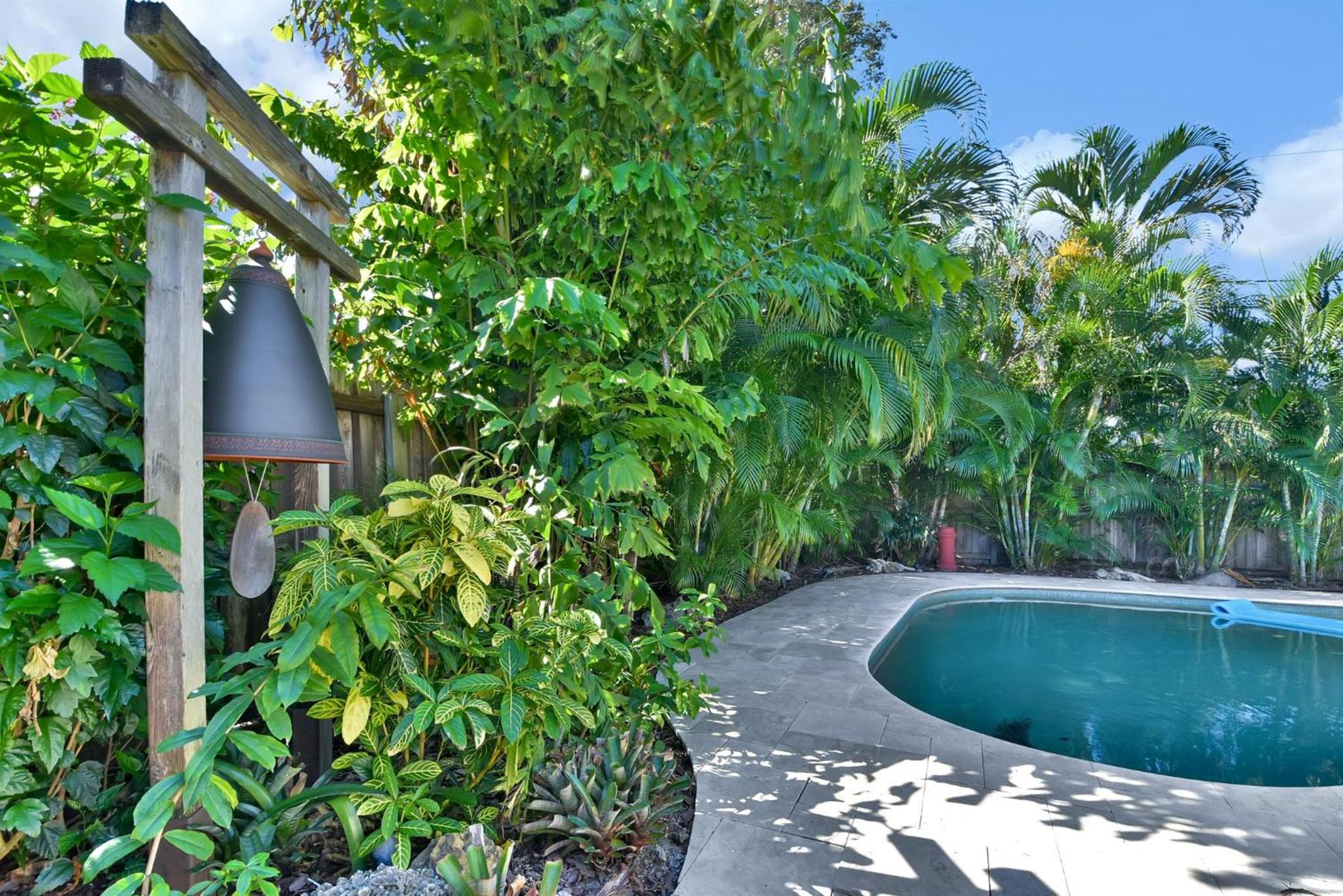 Zen Pool Home