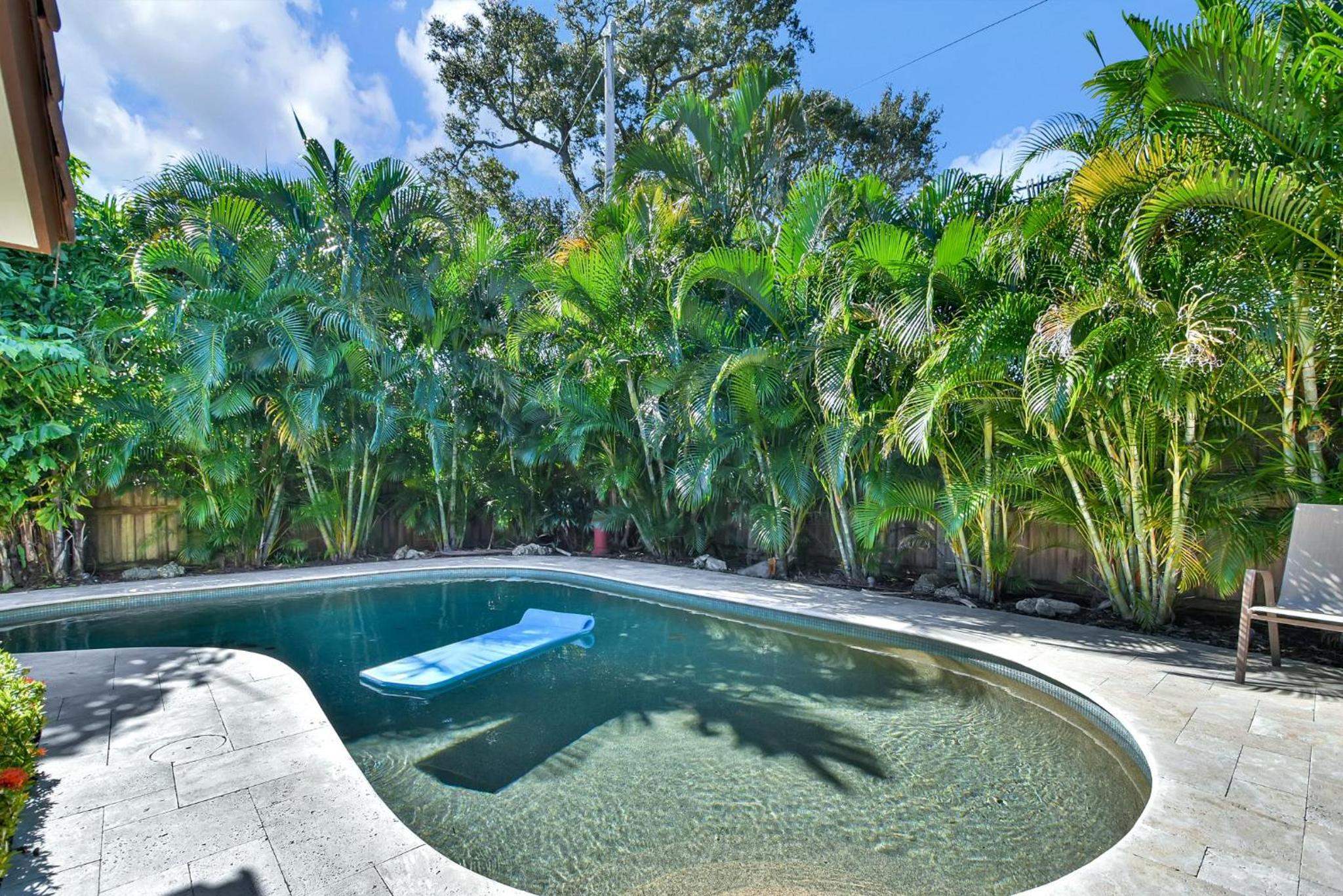 Zen Pool Home
