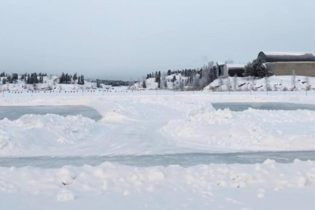 Yellowknife Downtown 50a avenue Retreat